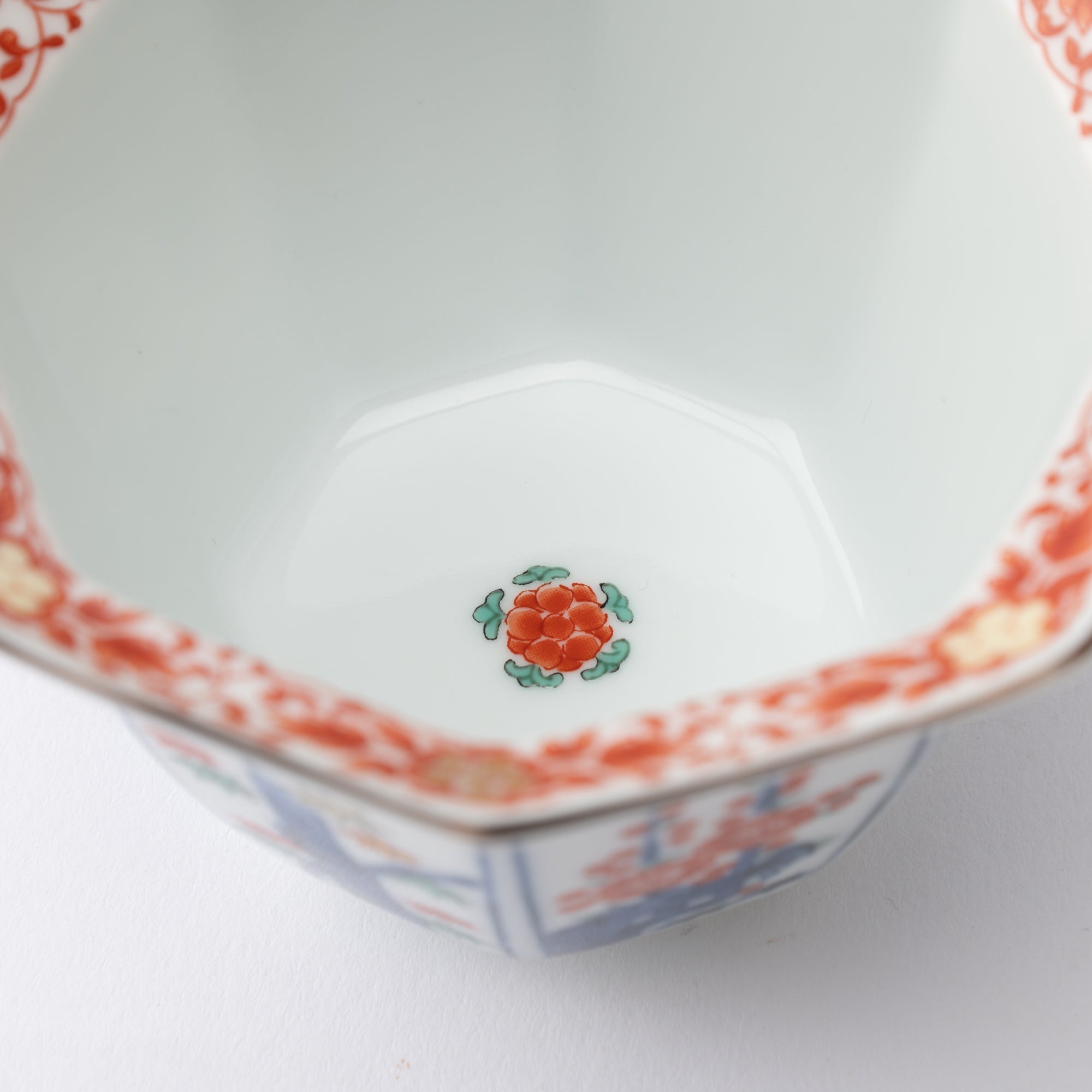 Fujimasa Kakiemon Arita Octagon Kobachi Bowl - MUSUBI KILN - Quality Japanese Tableware and Gift