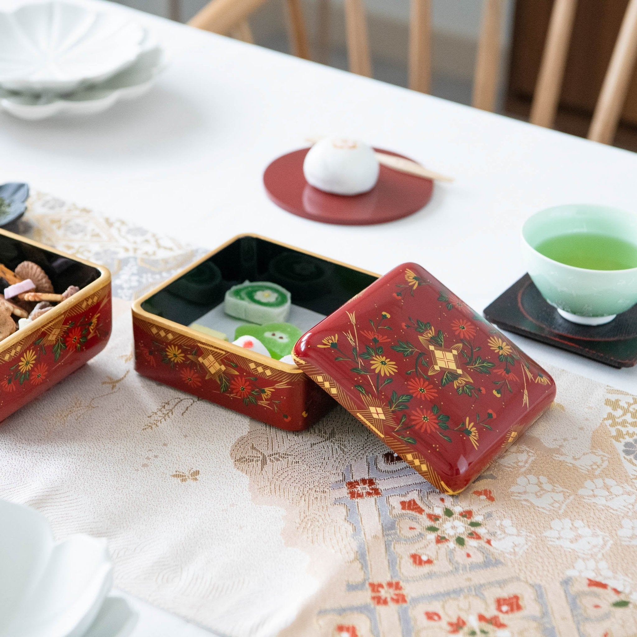 Fukunishi Sobe Chrysanthemum Aizu Lacquerware Two Tiers Jubako Bento Box - MUSUBI KILN - Quality Japanese Tableware and Gift