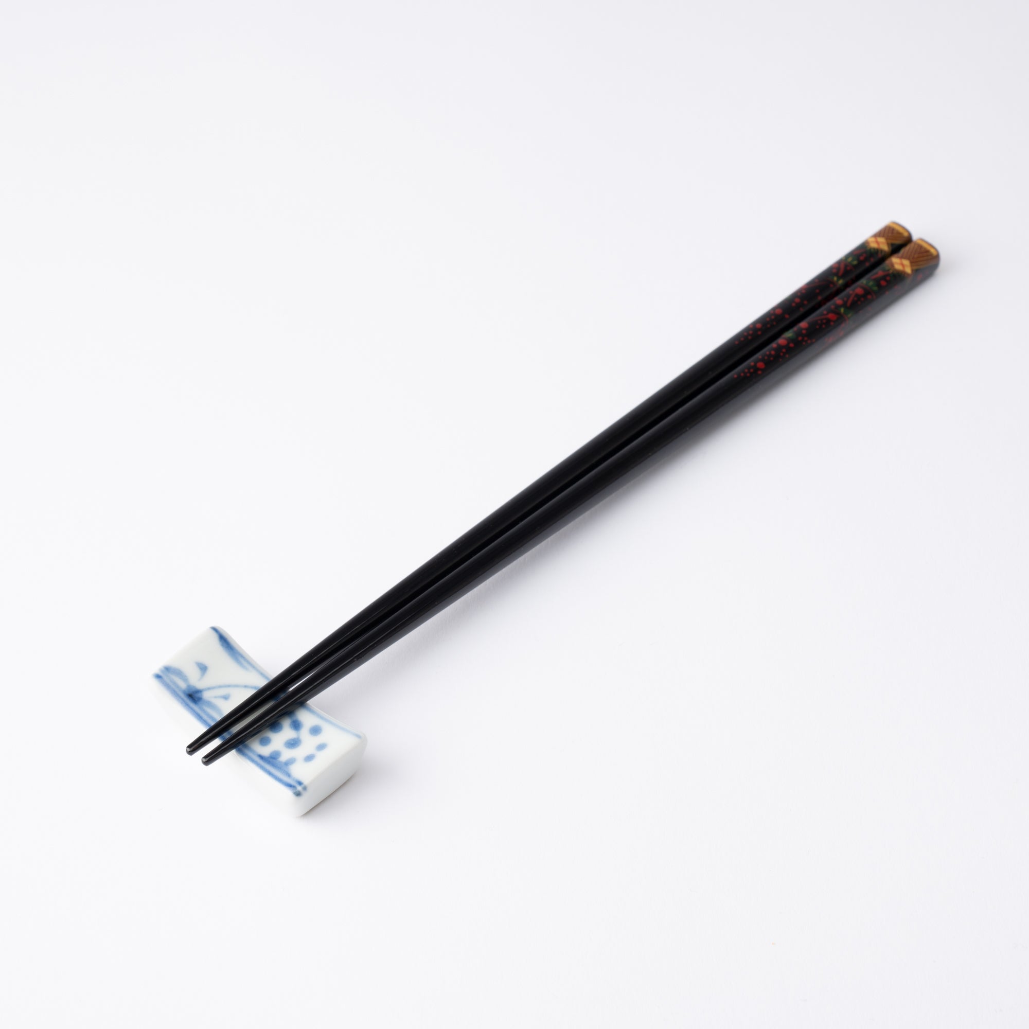 Fukunishi Sobe Pine, Bamboo and Plum Aizu Lacquerware Set of Two Pairs of Chopsticks 23 cm (9 in) and 21 cm (8.3 in) - MUSUBI KILN - Quality Japanese Tableware and Gift