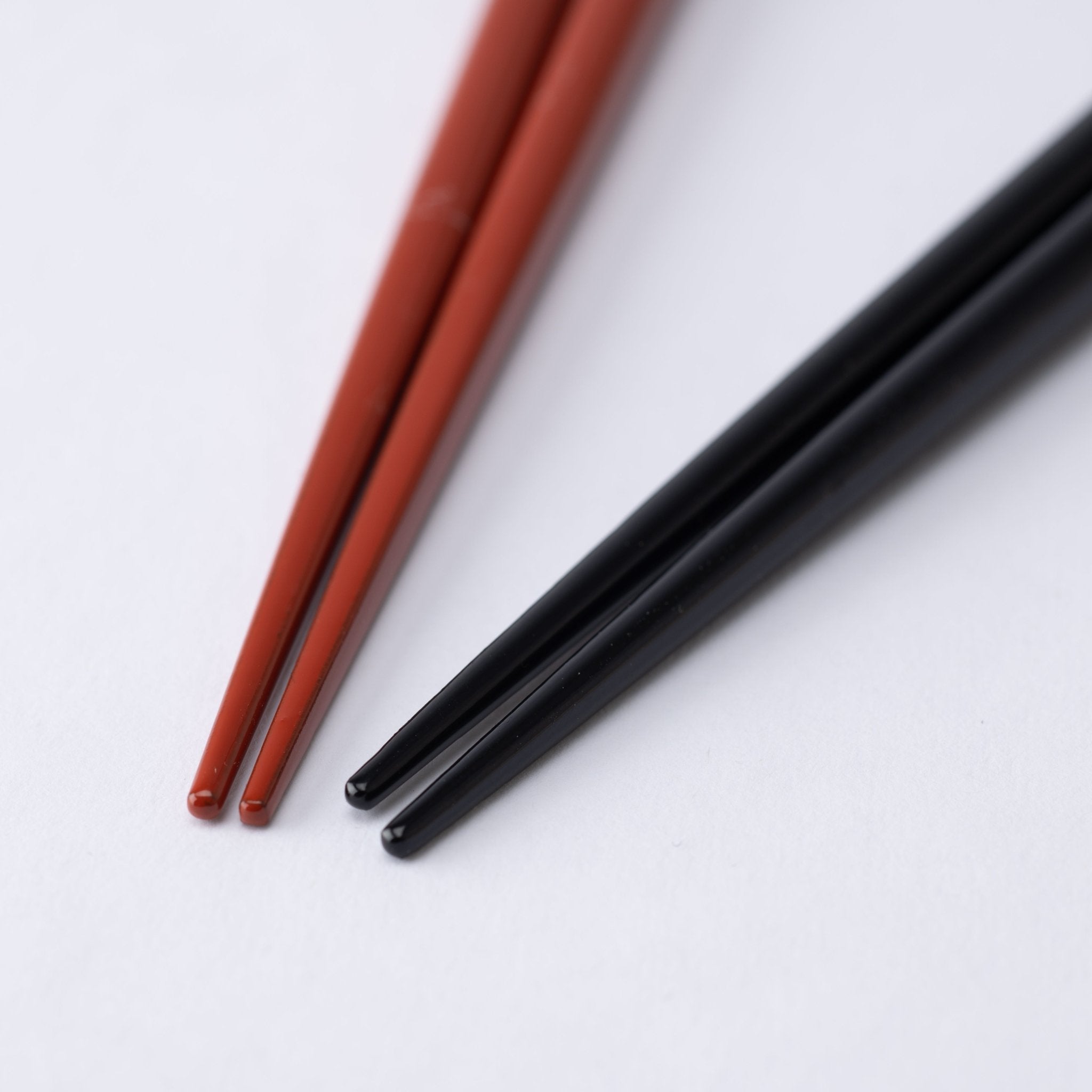 Fukunishi Sobe Pine, Bamboo and Plum Aizu Lacquerware Set of Two Pairs of Chopsticks 23 cm (9 in) and 21 cm (8.3 in) - MUSUBI KILN - Quality Japanese Tableware and Gift