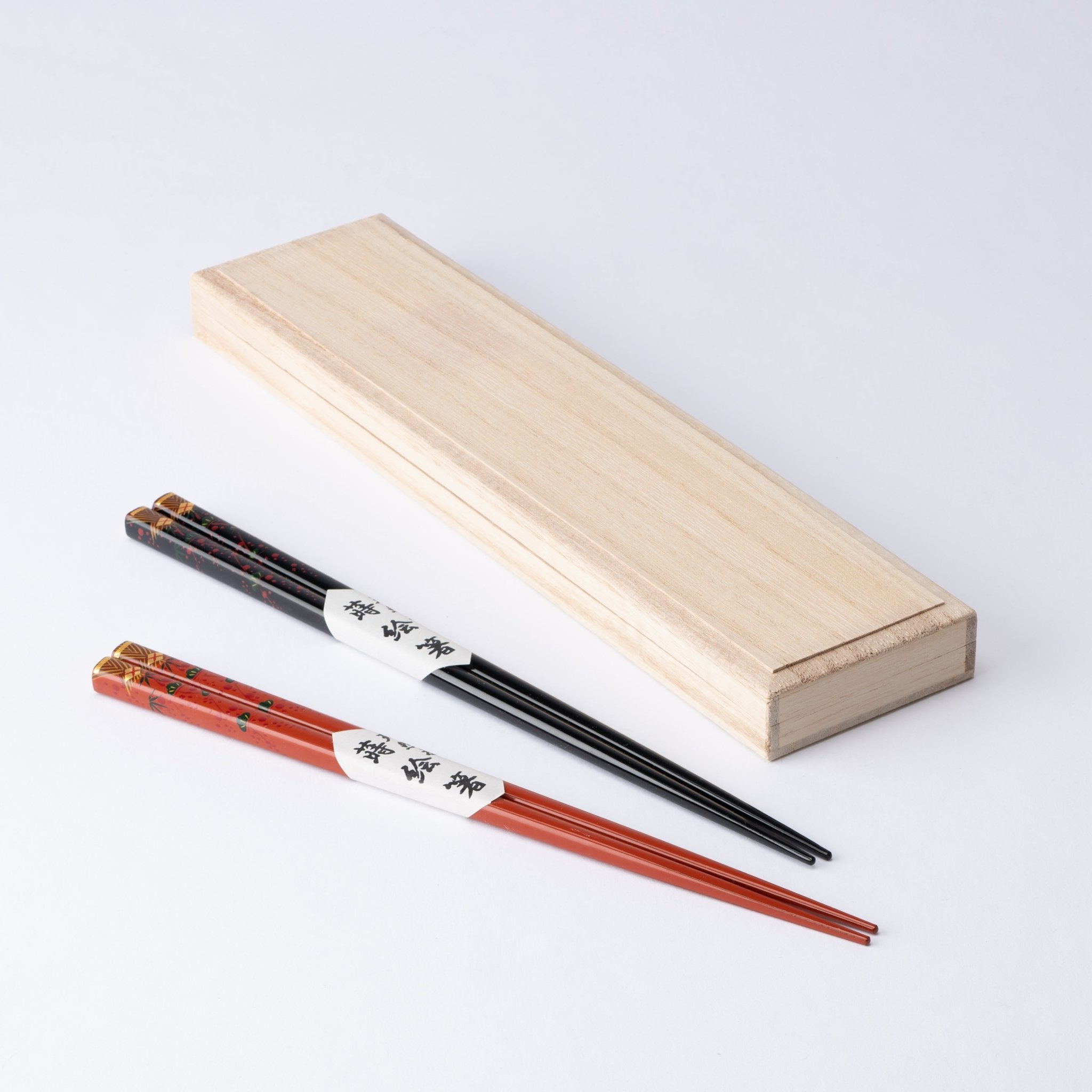 Fukunishi Sobe Pine, Bamboo and Plum Aizu Lacquerware Set of Two Pairs of Chopsticks 23 cm (9 in) and 21 cm (8.3 in) - MUSUBI KILN - Quality Japanese Tableware and Gift
