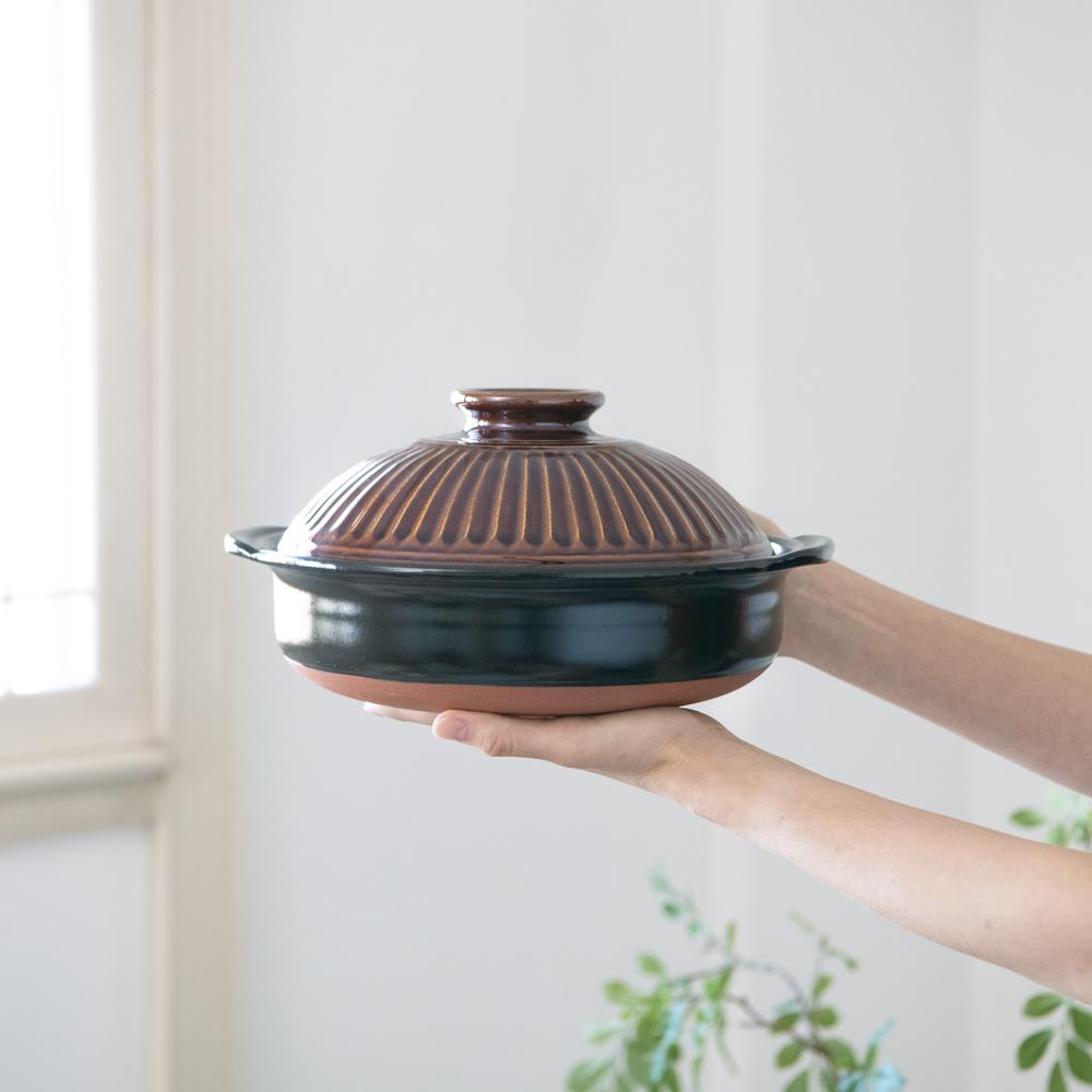 Ginpo Kikka Banko Donabe Japanese Clay Pot for 2 to 3 persons - MUSUBI KILN - Quality Japanese Tableware and Gift