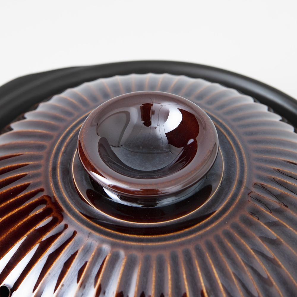 Ginpo Kikka Banko Donabe Japanese Clay Pot for 3 to 4 persons - MUSUBI KILN - Quality Japanese Tableware and Gift