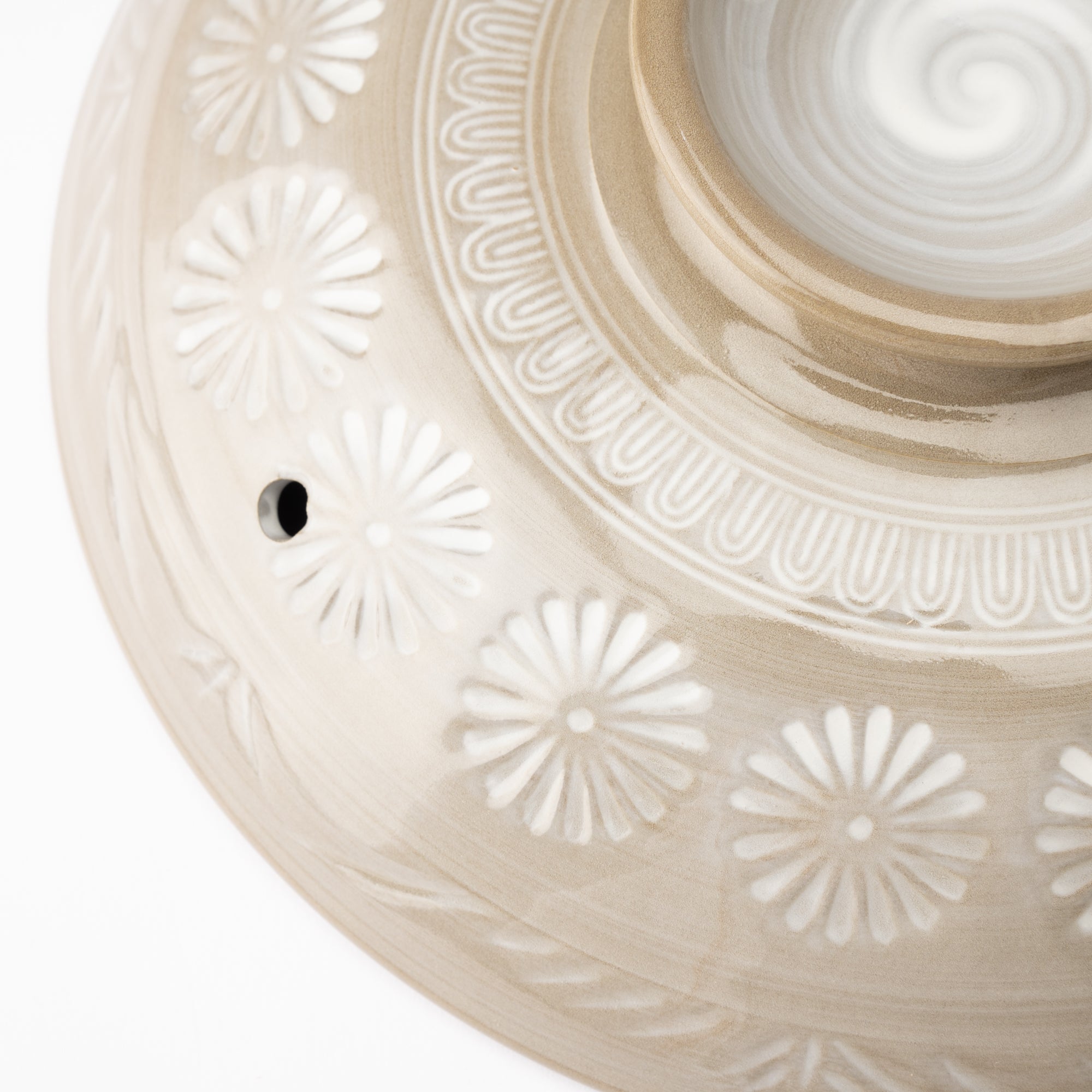 Ginpo Mishima Banko Donabe Japanese Clay Pot for 3 to 4 persons - MUSUBI KILN - Quality Japanese Tableware and Gift