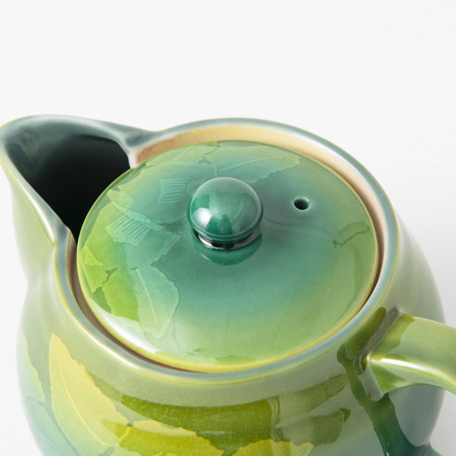 Ginsai Camellia Kutani Japanese Teapot 12.2oz(360ml) - MUSUBI KILN - Quality Japanese Tableware and Gift
