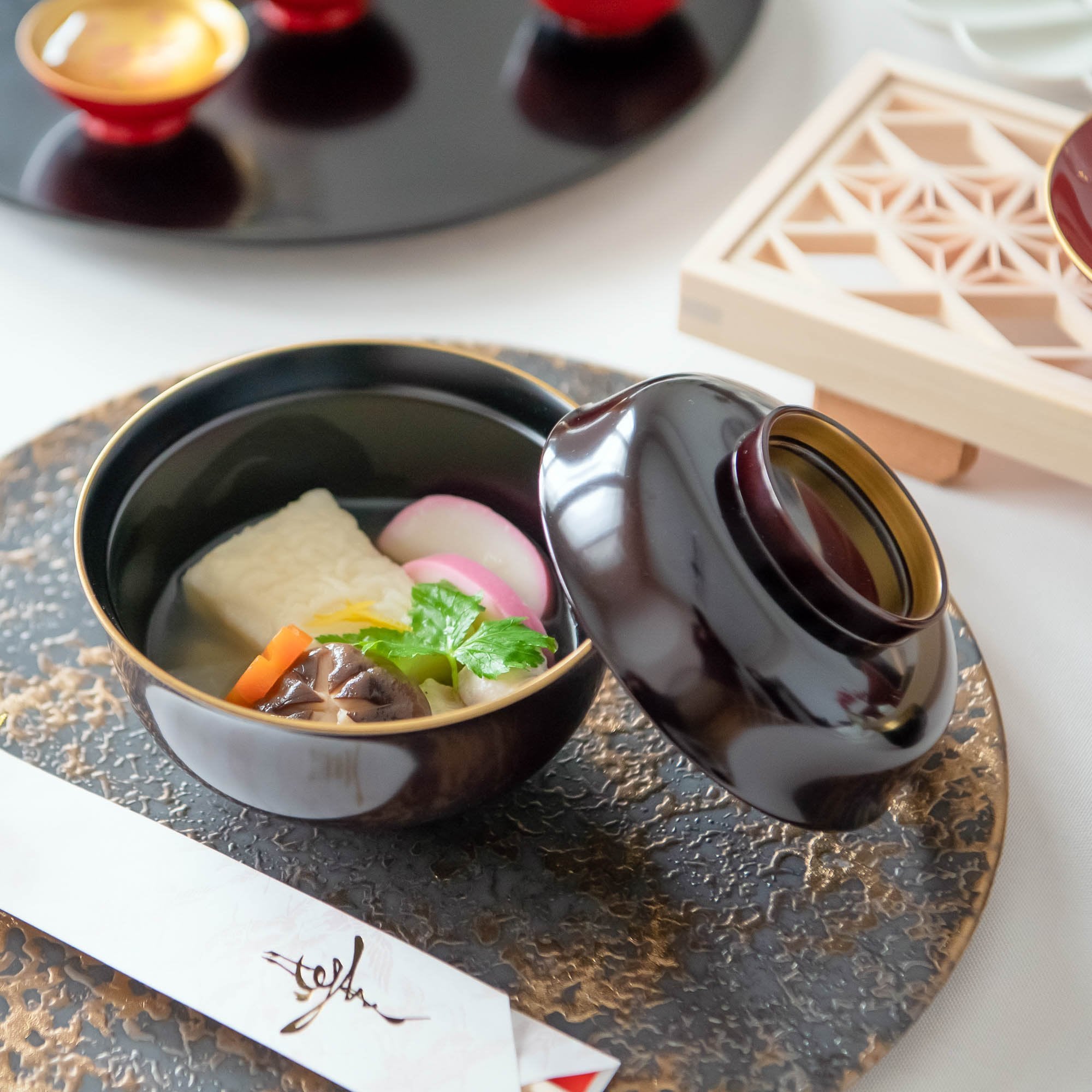 Gold Decoration Yamanaka Lacquerware Soup Bowl with lid - MUSUBI KILN - Quality Japanese Tableware and Gift