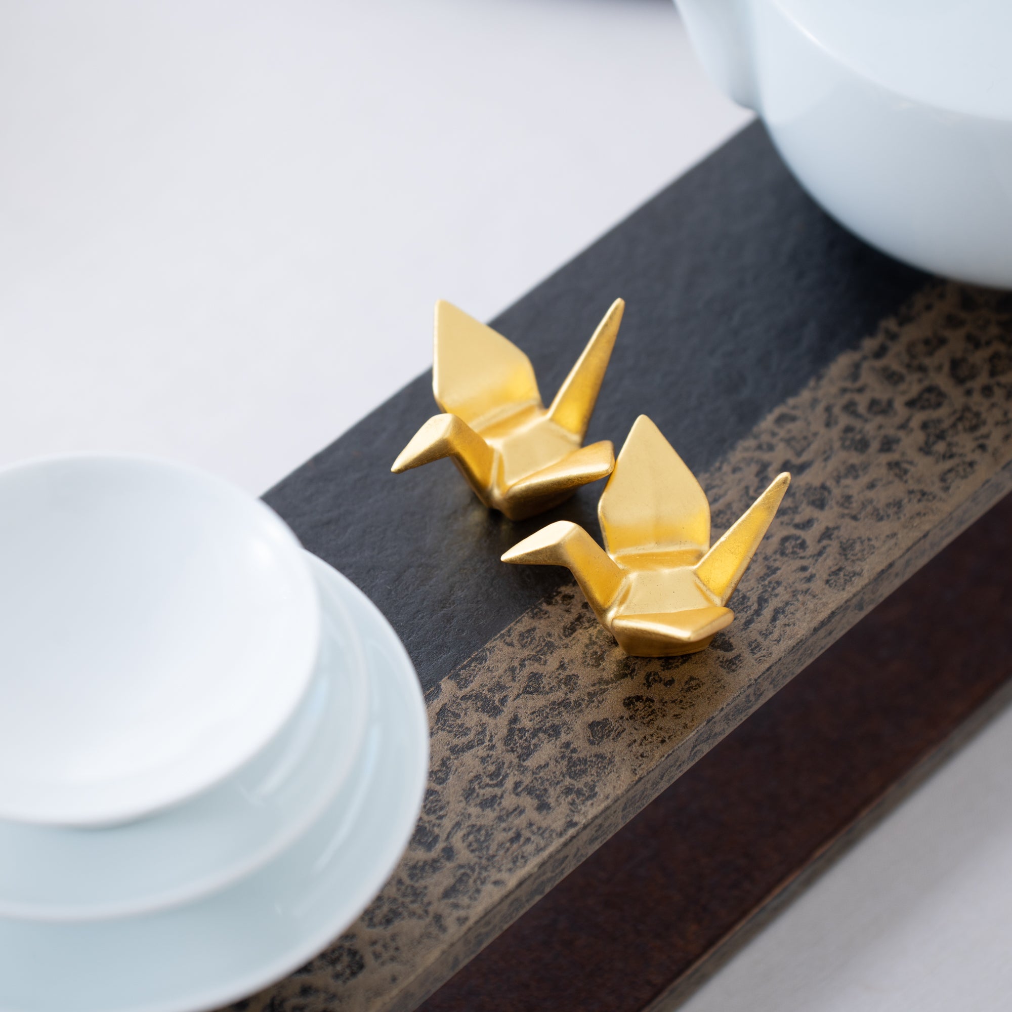 Hakuichi Golden Crane Kanazawa Gold Leaf Chopstick Rest Pair - MUSUBI KILN - Quality Japanese Tableware and Gift