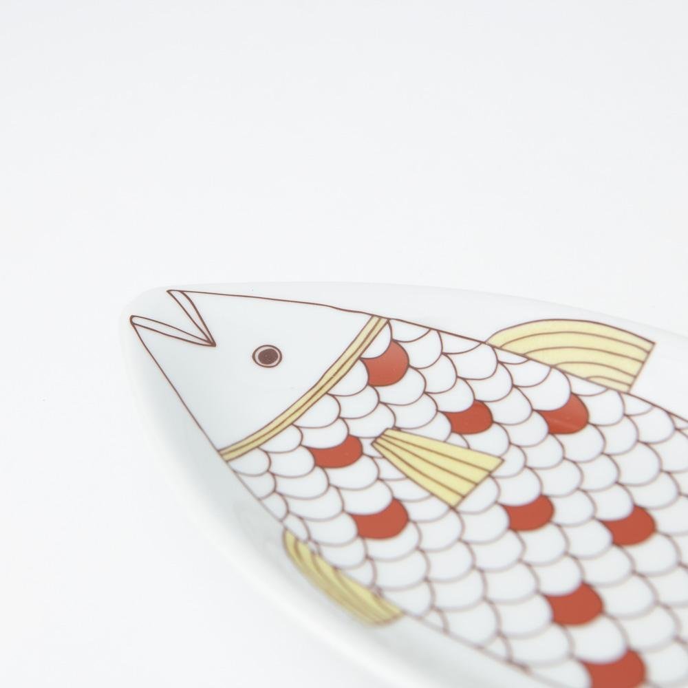 Harekutani Fish Plate - MUSUBI KILN - Quality Japanese Tableware and Gift