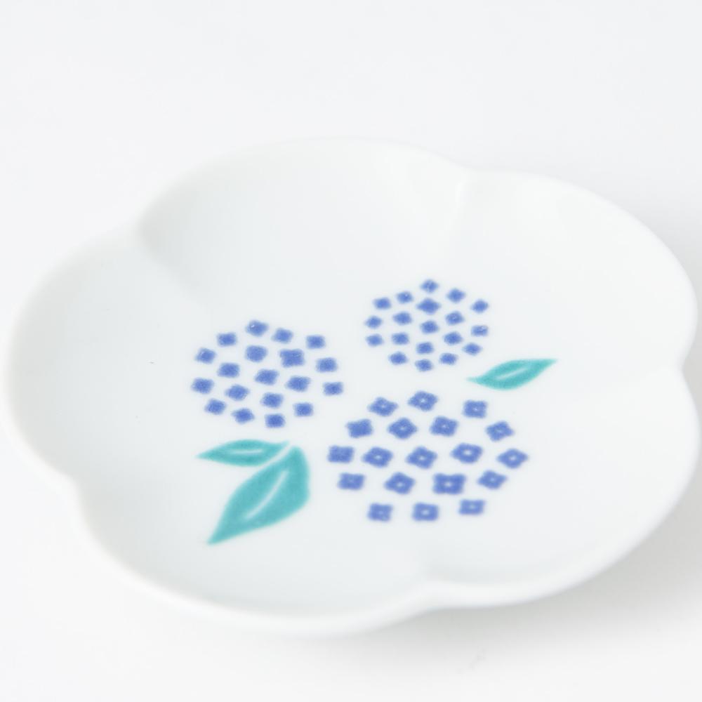 Harekutani Flower Sauce Plate Set - MUSUBI KILN - Quality Japanese Tableware and Gift
