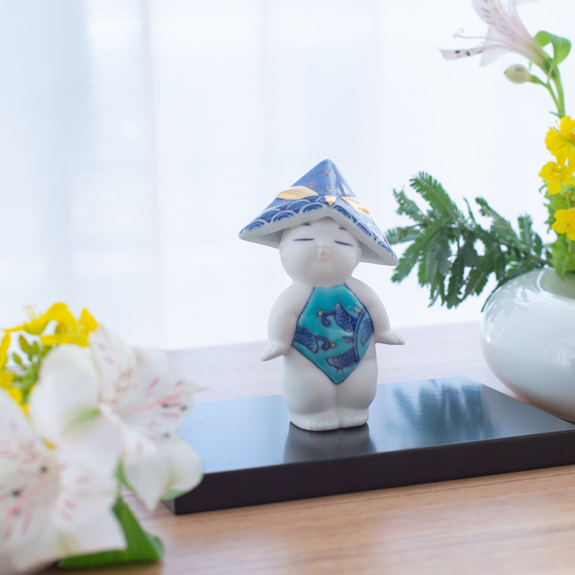 Hataman Touen Boys' Festival Imari Nabeshima Ware Small Standing Gosho Doll - MUSUBI KILN - Quality Japanese Tableware and Gift