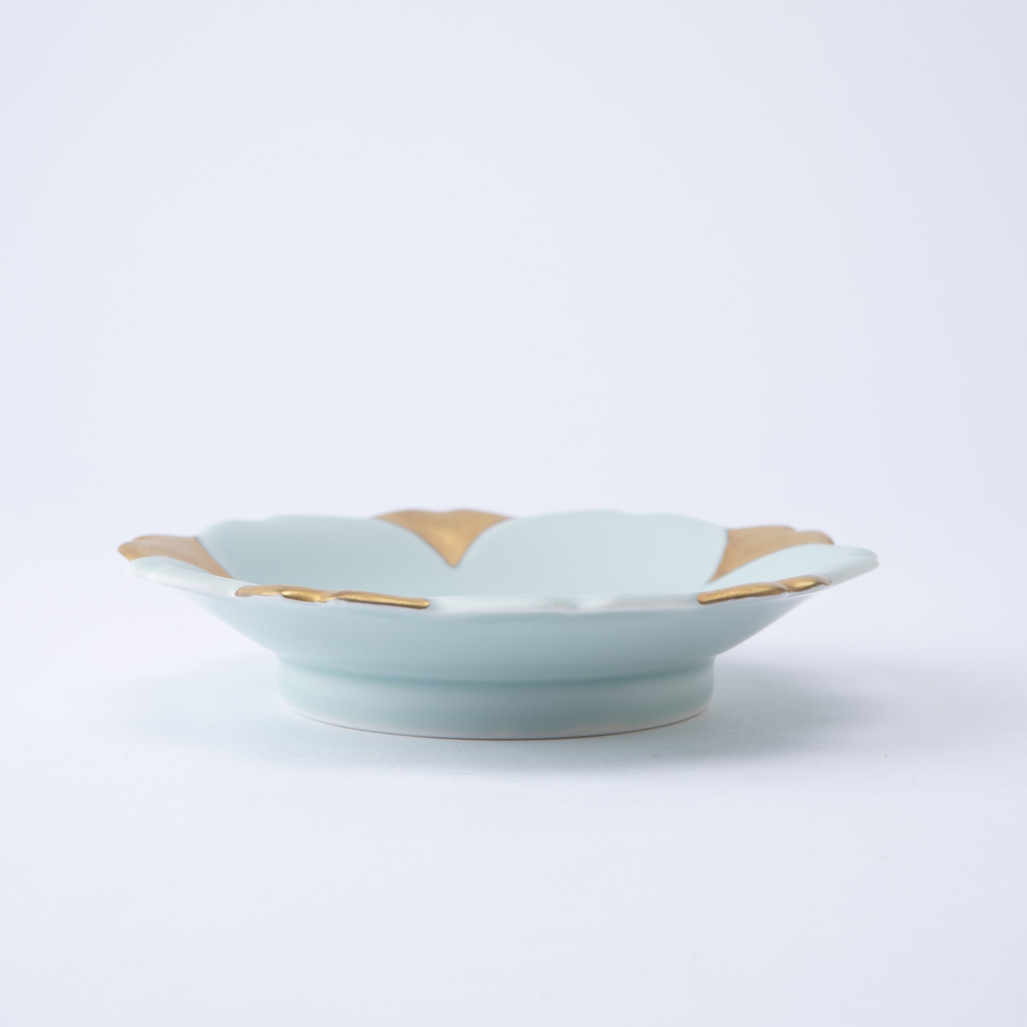 Hataman Touen Moist Gold Sakura Imari Nabeshima Ware Side Plate - MUSUBI KILN - Quality Japanese Tableware and Gift