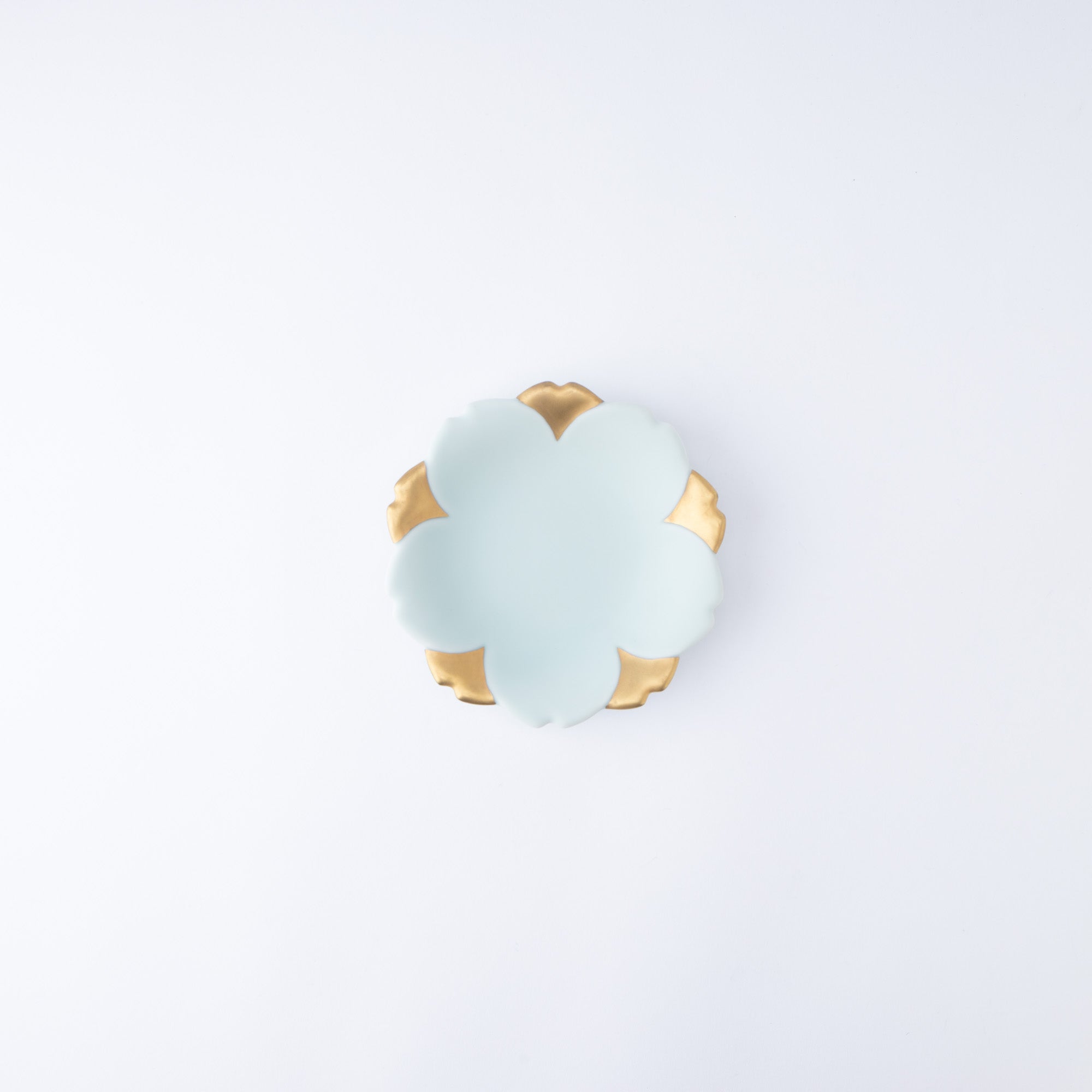 Hataman Touen Moist Gold Sakura Imari Nabeshima Ware Side Plate - MUSUBI KILN - Quality Japanese Tableware and Gift
