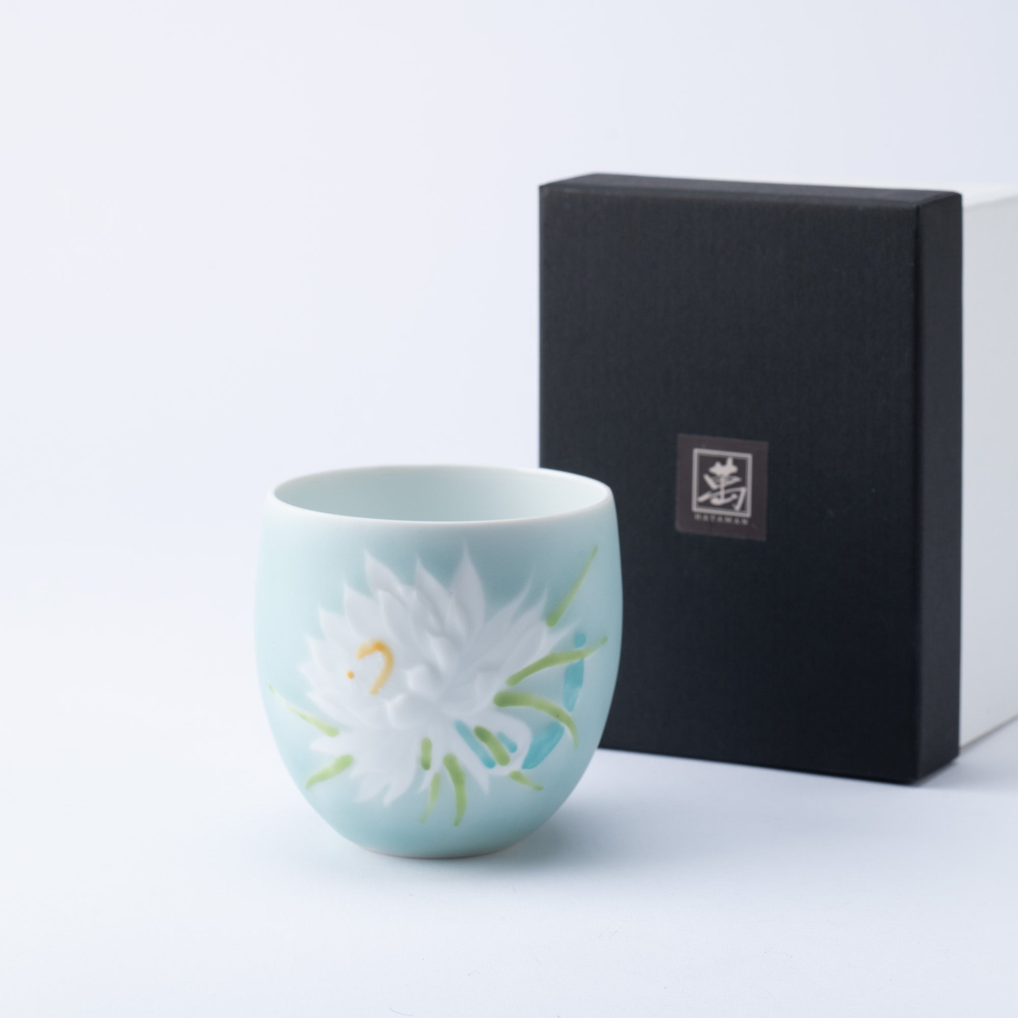 Hataman Touen Moist Orchid Cactus Imari Nabeshima Ware Cup - MUSUBI KILN - Quality Japanese Tableware and Gift