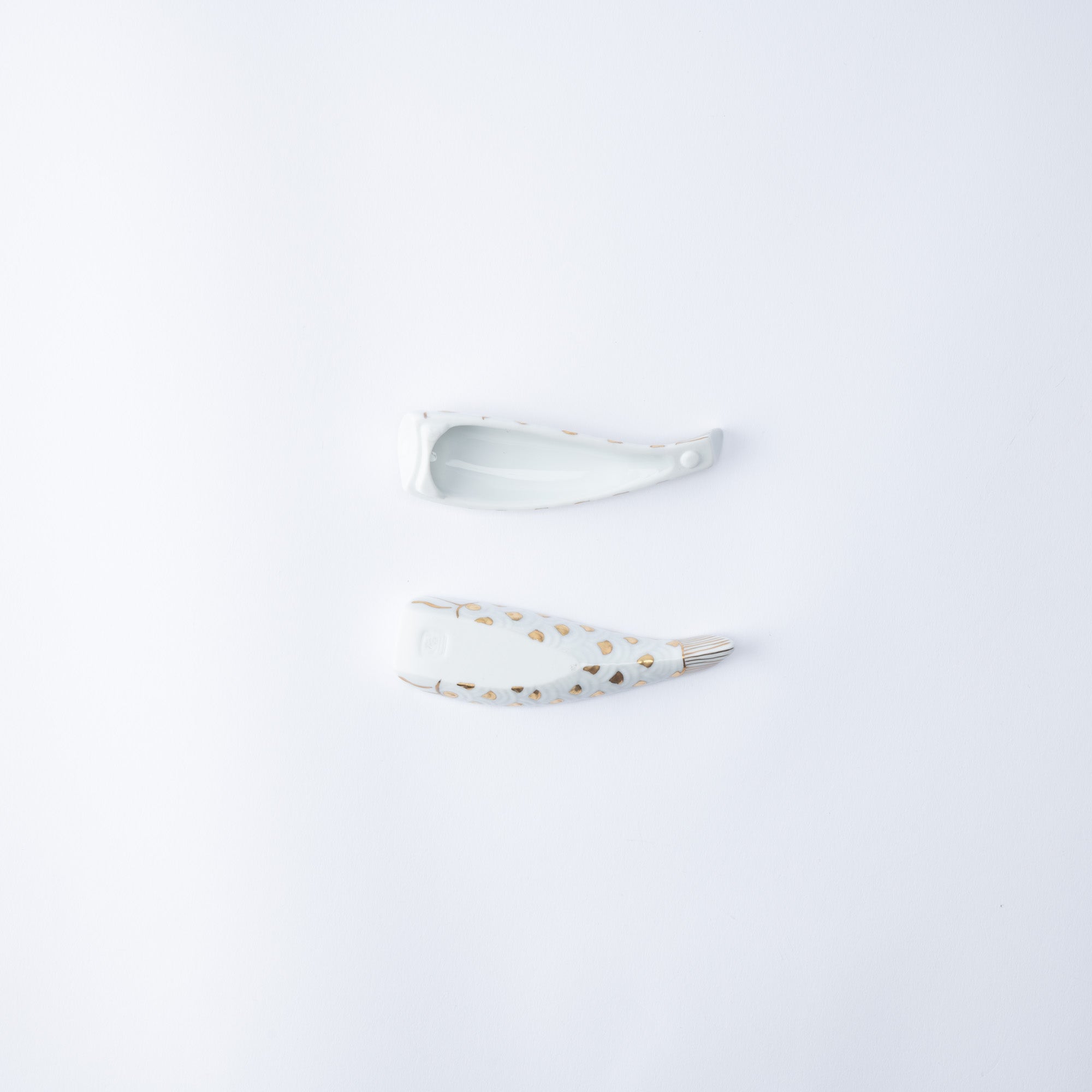 Hataman Touen White Carp Streamer Nabeshima Ware Small Box - MUSUBI KILN - Quality Japanese Tableware and Gift