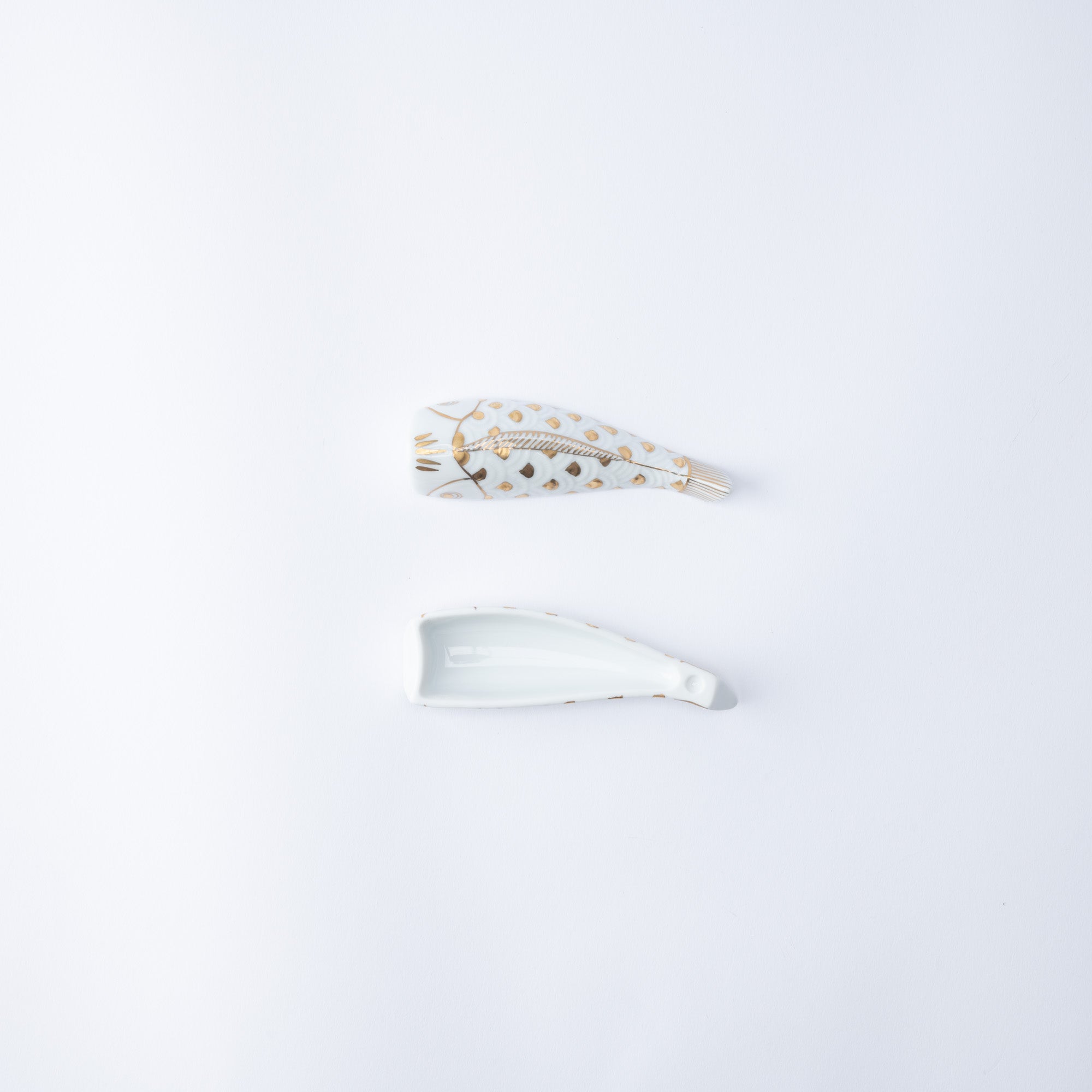 Hataman Touen White Carp Streamer Nabeshima Ware Small Box - MUSUBI KILN - Quality Japanese Tableware and Gift