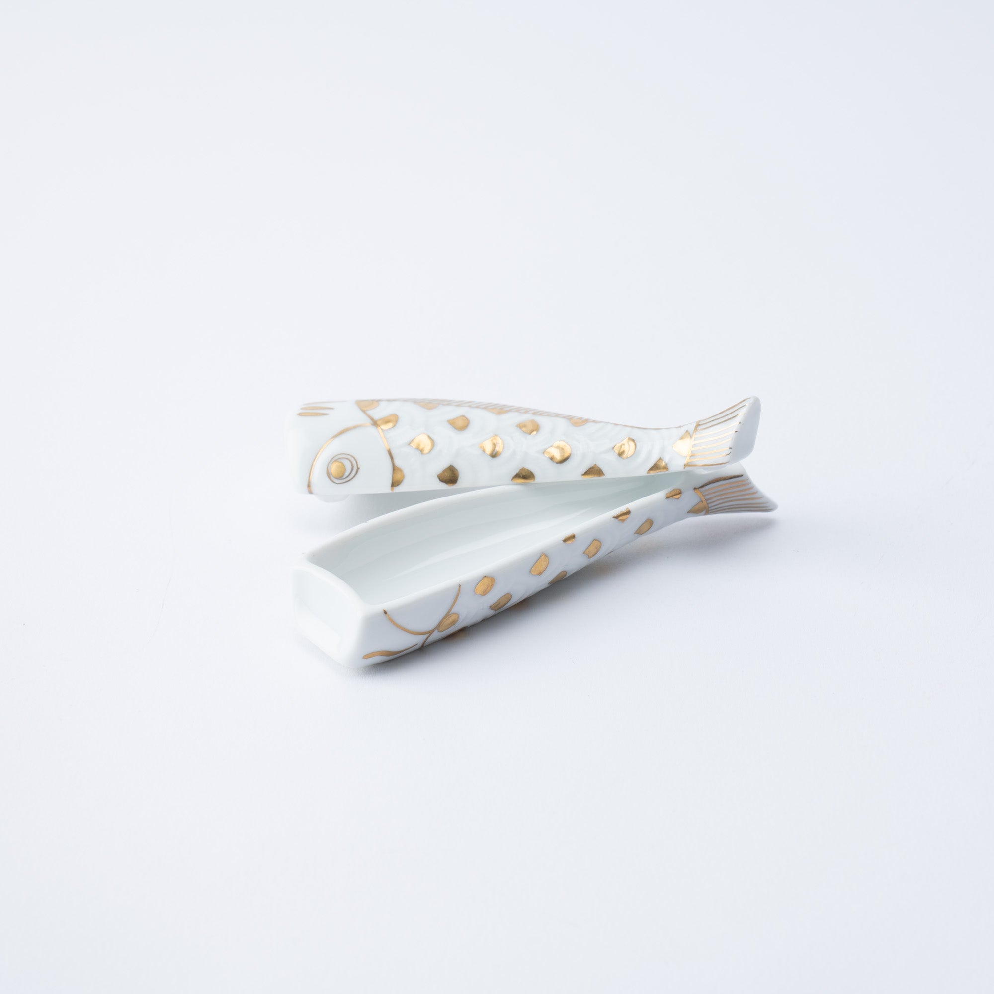 Hataman Touen White Carp Streamer Nabeshima Ware Small Box - MUSUBI KILN - Quality Japanese Tableware and Gift