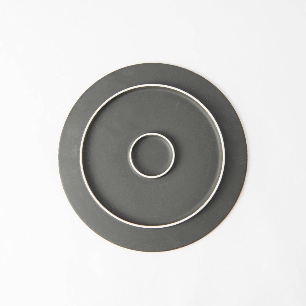 Hibino Kirin Mino Ware Round Plate 9.8in - MUSUBI KILN - Quality Japanese Tableware and Gift