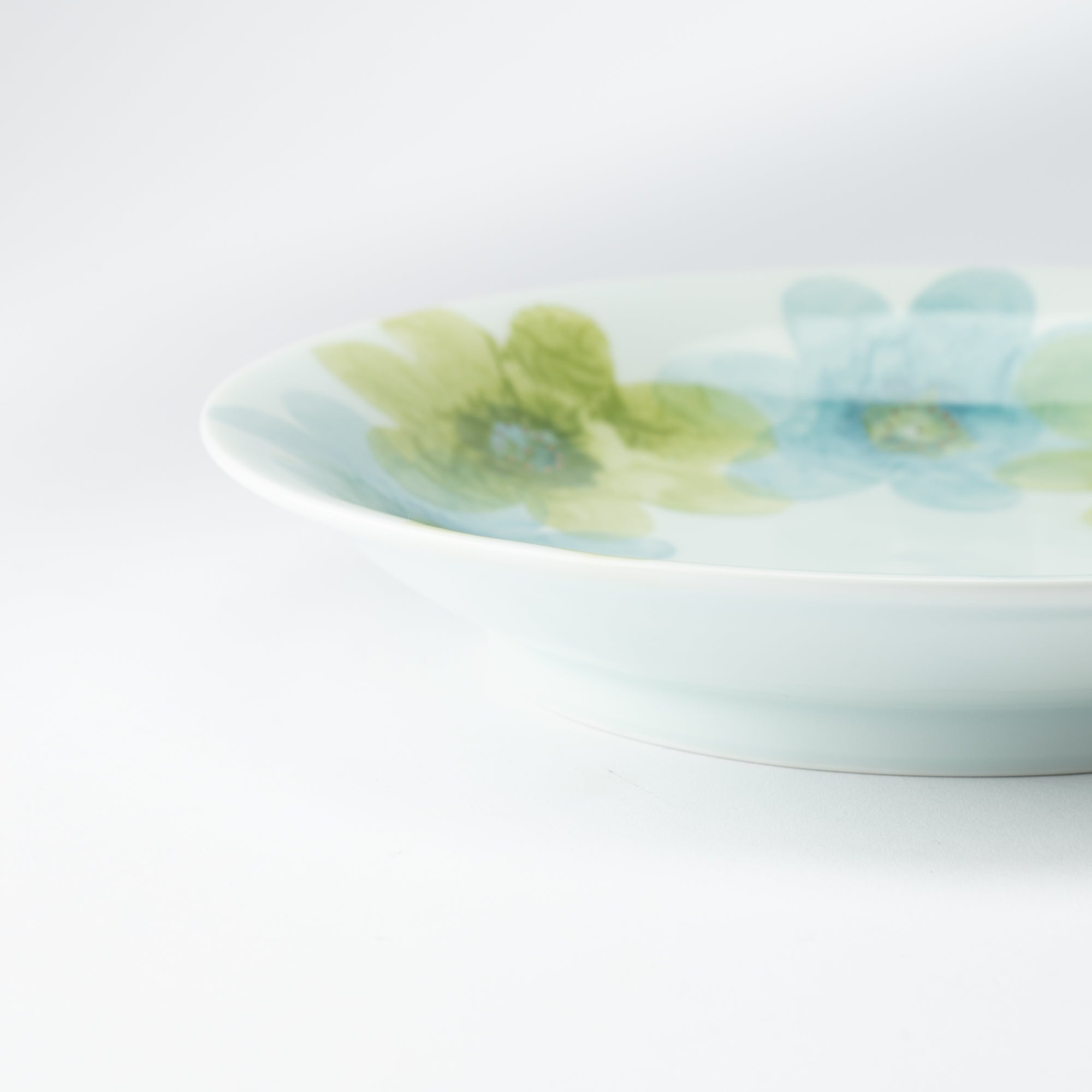 Higashi Kiln Light Fleur Tobe Round Plate - MUSUBI KILN - Quality Japanese Tableware and Gift