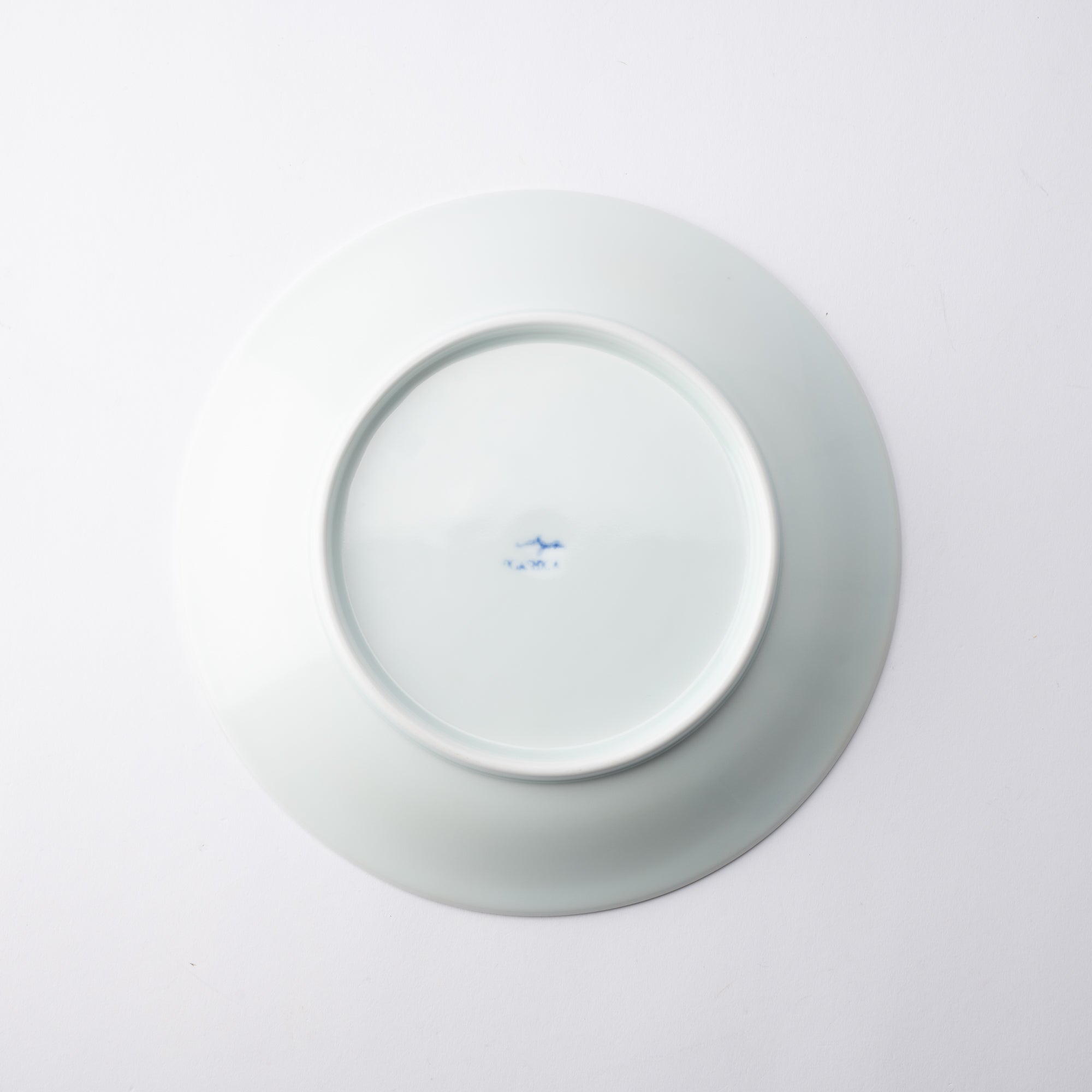 Higashi Kiln Light Fleur Tobe Round Plate - MUSUBI KILN - Quality Japanese Tableware and Gift