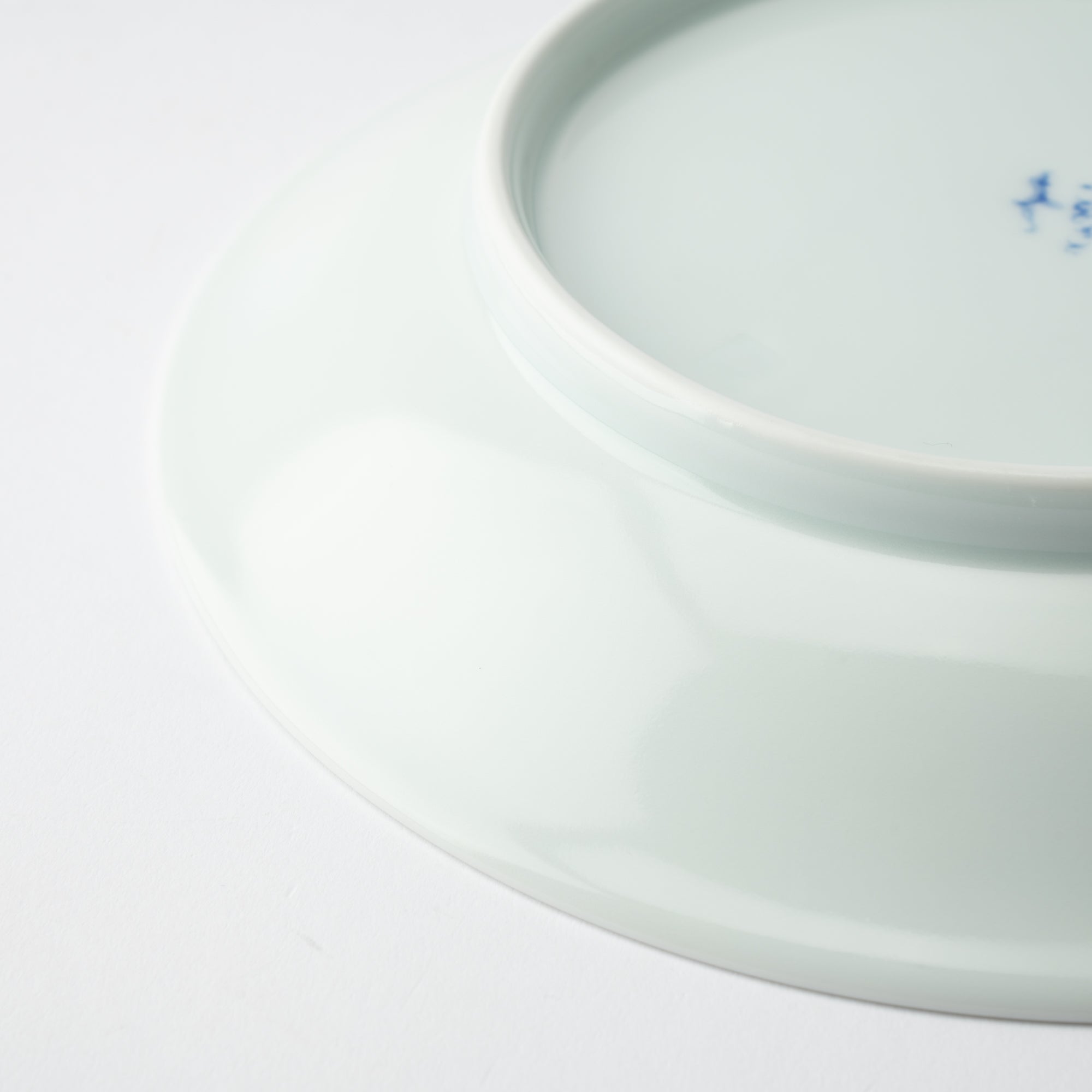 Higashi Kiln Light Fleur Tobe Round Plate - MUSUBI KILN - Quality Japanese Tableware and Gift