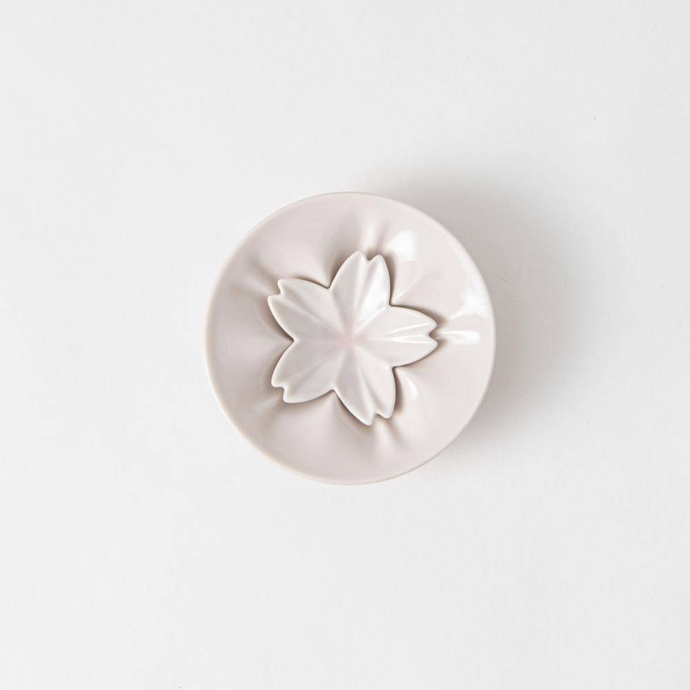 Hiracle Sakura Kutani Sauce Plate Set - MUSUBI KILN - Quality Japanese Tableware and Gift