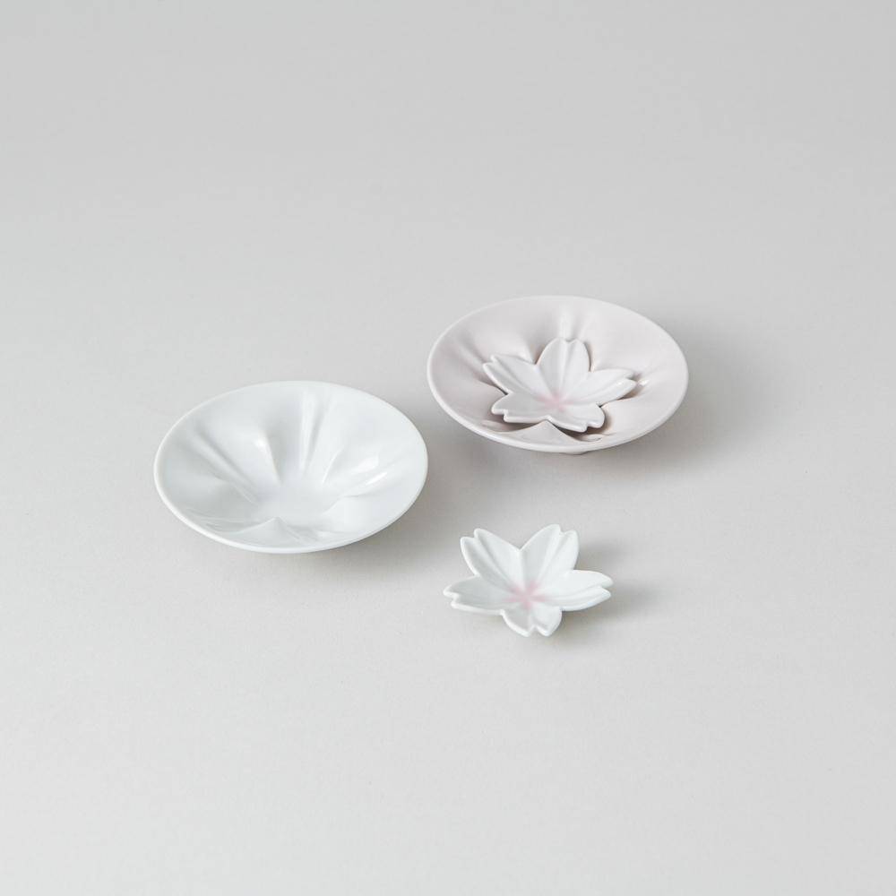 Hiracle Sakura Kutani Sauce Plate Set - MUSUBI KILN - Quality Japanese Tableware and Gift