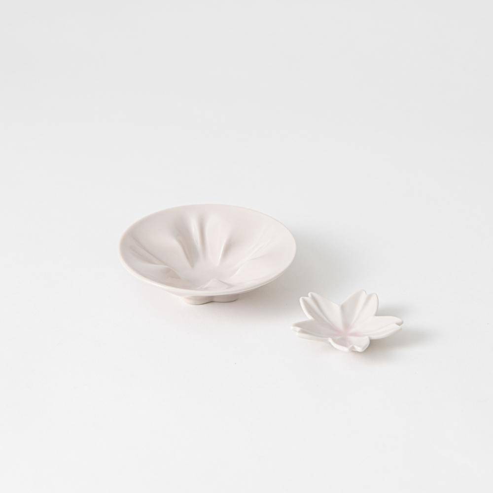 Hiracle Sakura Kutani Sauce Plate Set - MUSUBI KILN - Quality Japanese Tableware and Gift