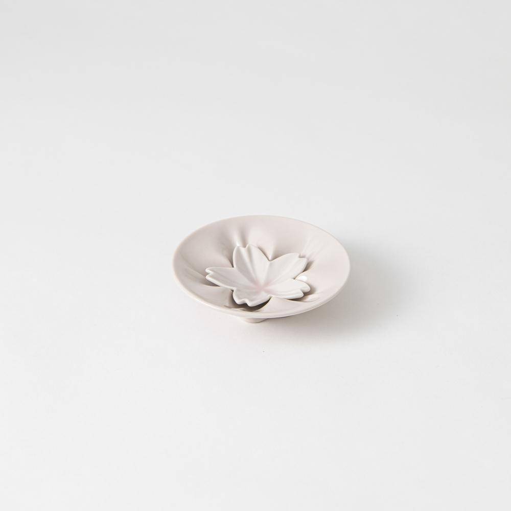 Hiracle Sakura Kutani Sauce Plate Set - MUSUBI KILN - Quality Japanese Tableware and Gift