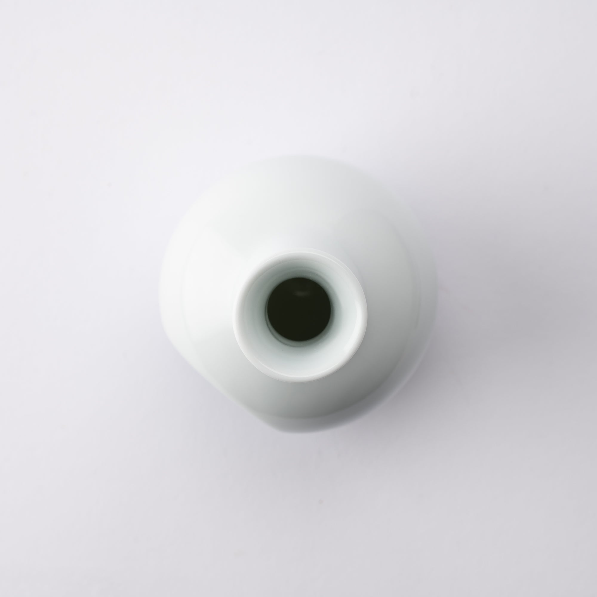 Hirado Dimple Mikawachi Ware Tokkuri Sake Carafe - MUSUBI KILN - Quality Japanese Tableware and Gift