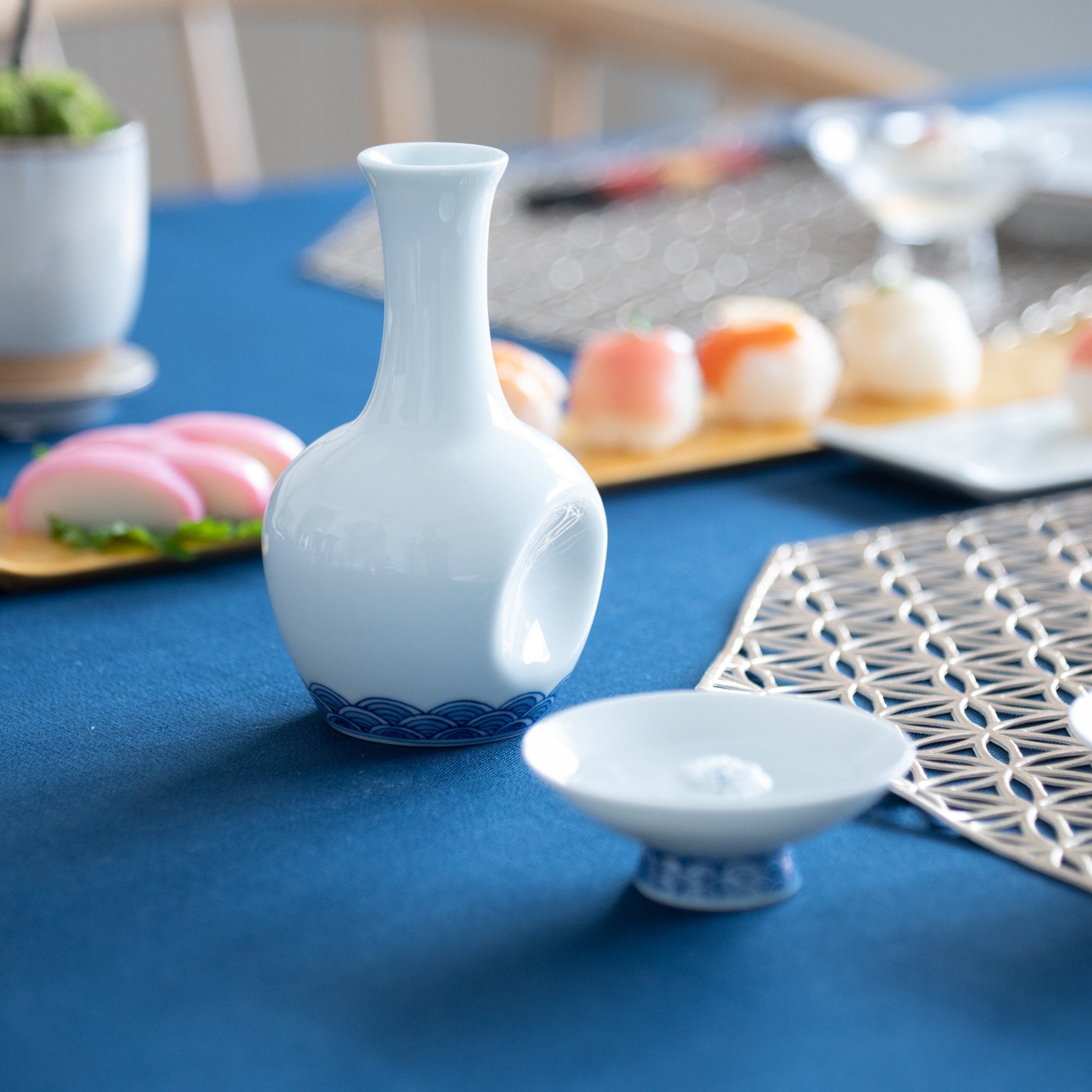 Hirado Dimple Mikawachi Ware Tokkuri Sake Carafe - MUSUBI KILN - Quality Japanese Tableware and Gift