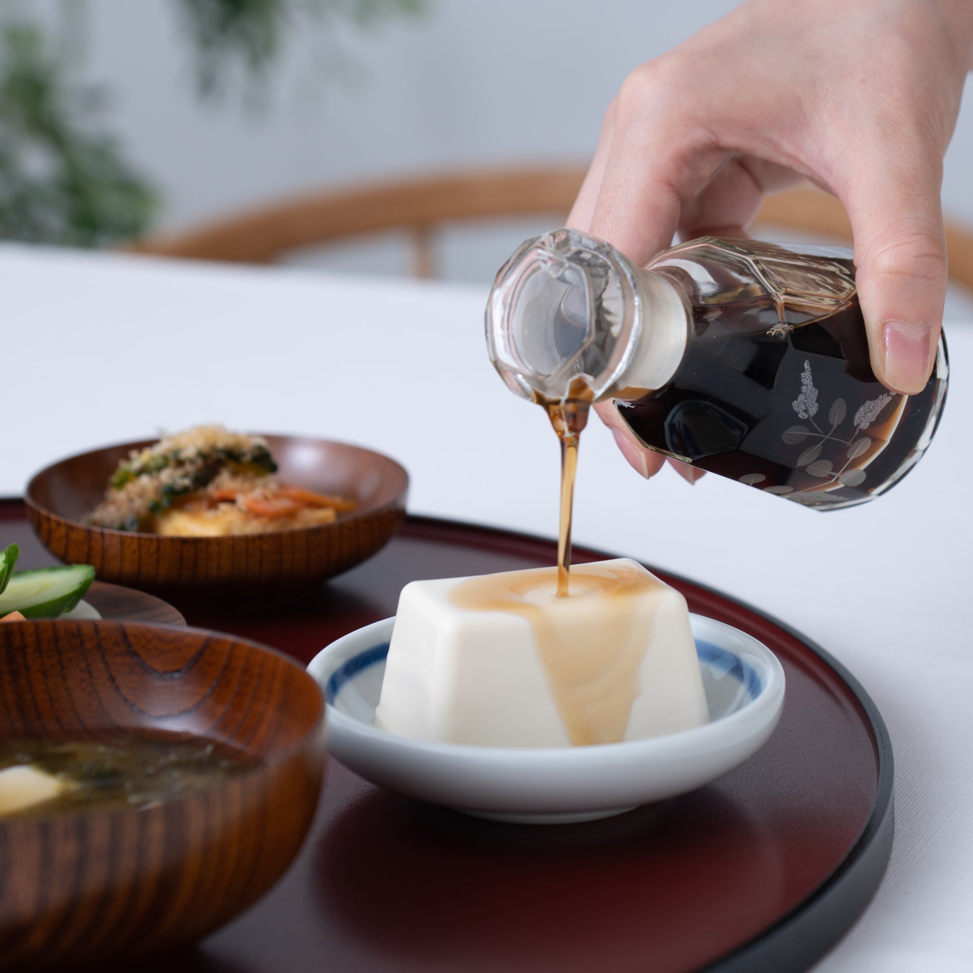 Hirota Autumn Hagi Edo Kiriko Cut Glass Soy Sauce Dispenser - MUSUBI KILN - Quality Japanese Tableware and Gift