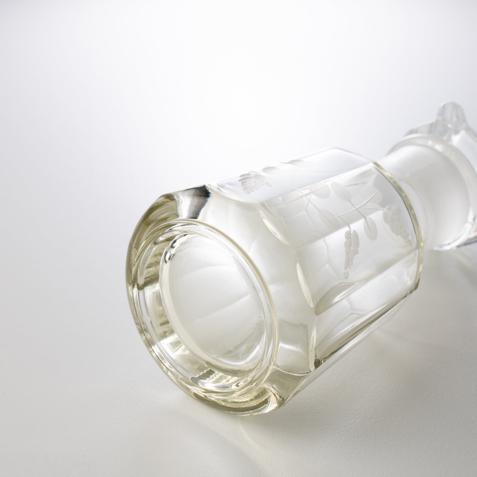 Hirota Autumn Hagi Edo Kiriko Cut Glass Soy Sauce Dispenser - MUSUBI KILN - Quality Japanese Tableware and Gift