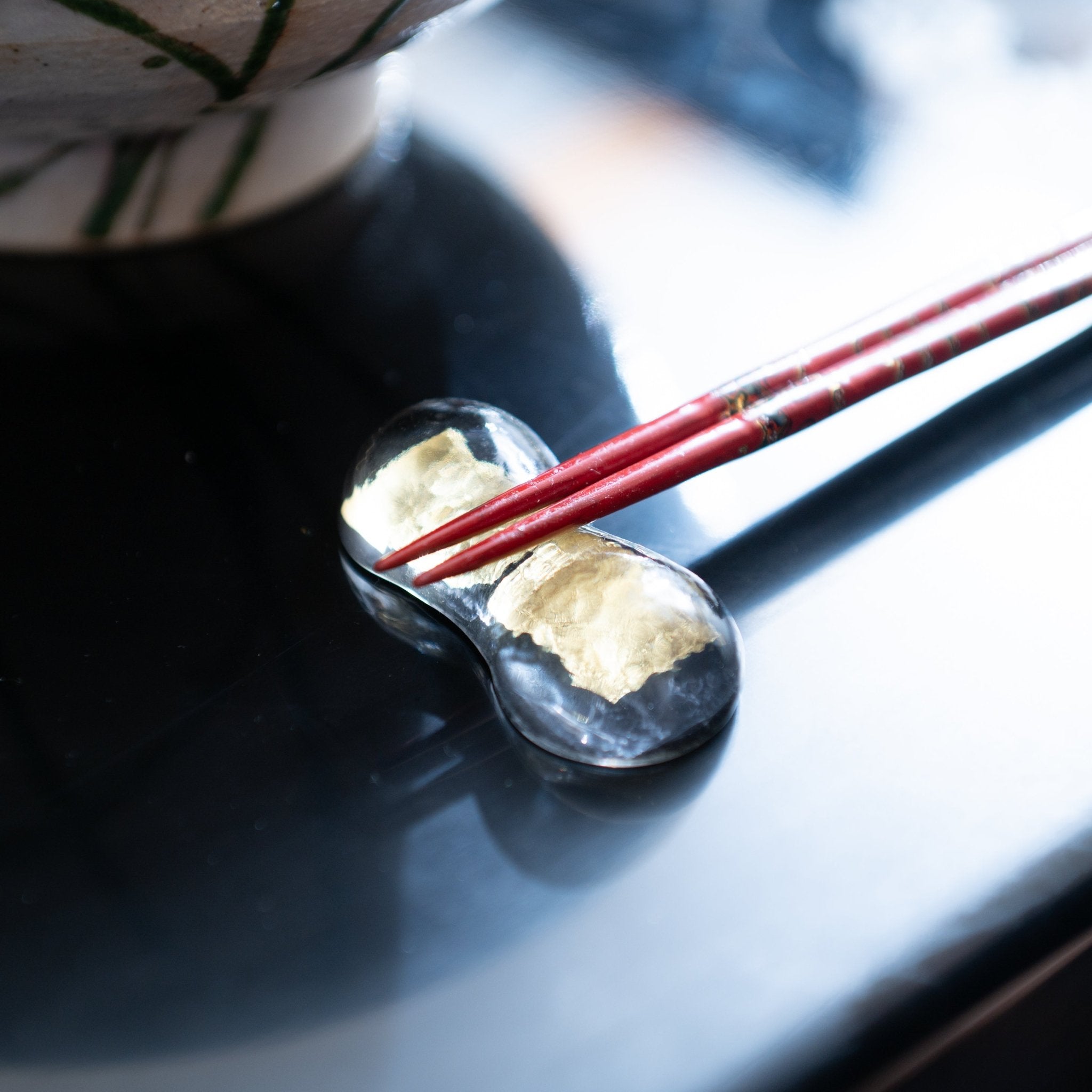 Hirota Black Gold Leaf Edo Glass Chopstick Rest Set - MUSUBI KILN - Quality Japanese Tableware and Gift
