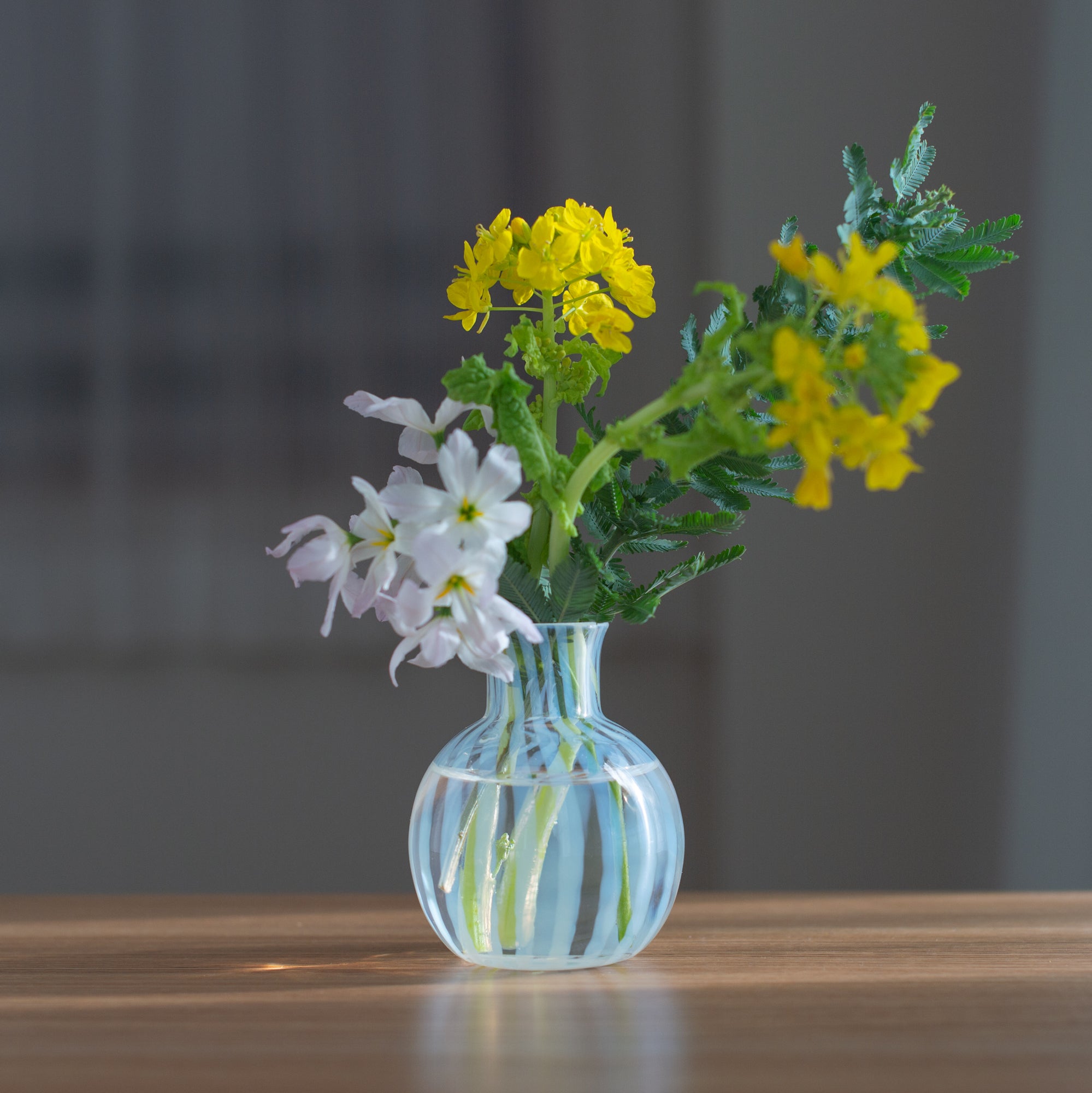 HIROTA Taisho Roman One-Flower Vase - Line main image 1