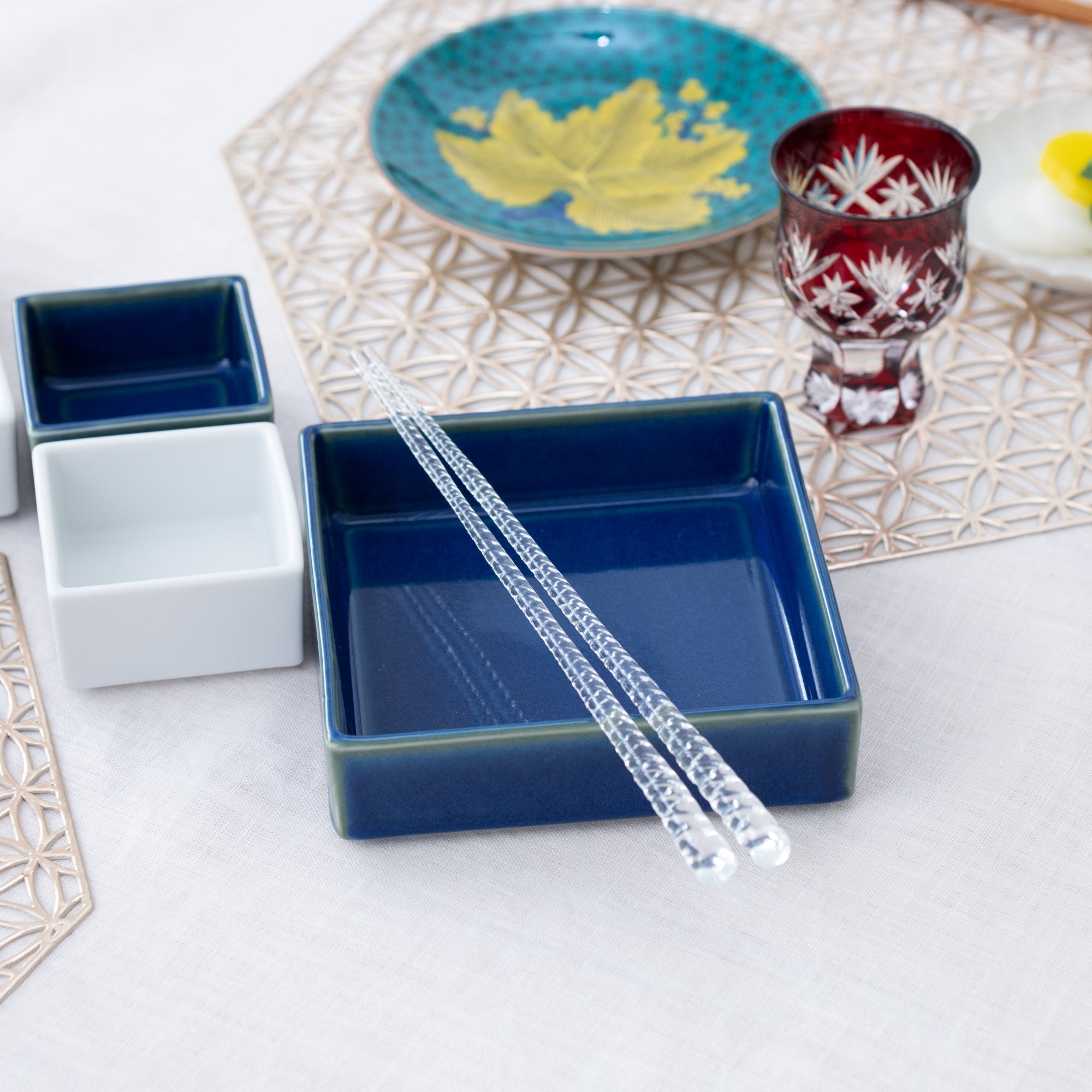 Hirota Transparent Edo Glass Serving Chopsticks 25 cm (9.8 in) - MUSUBI KILN - Quality Japanese Tableware and Gift
