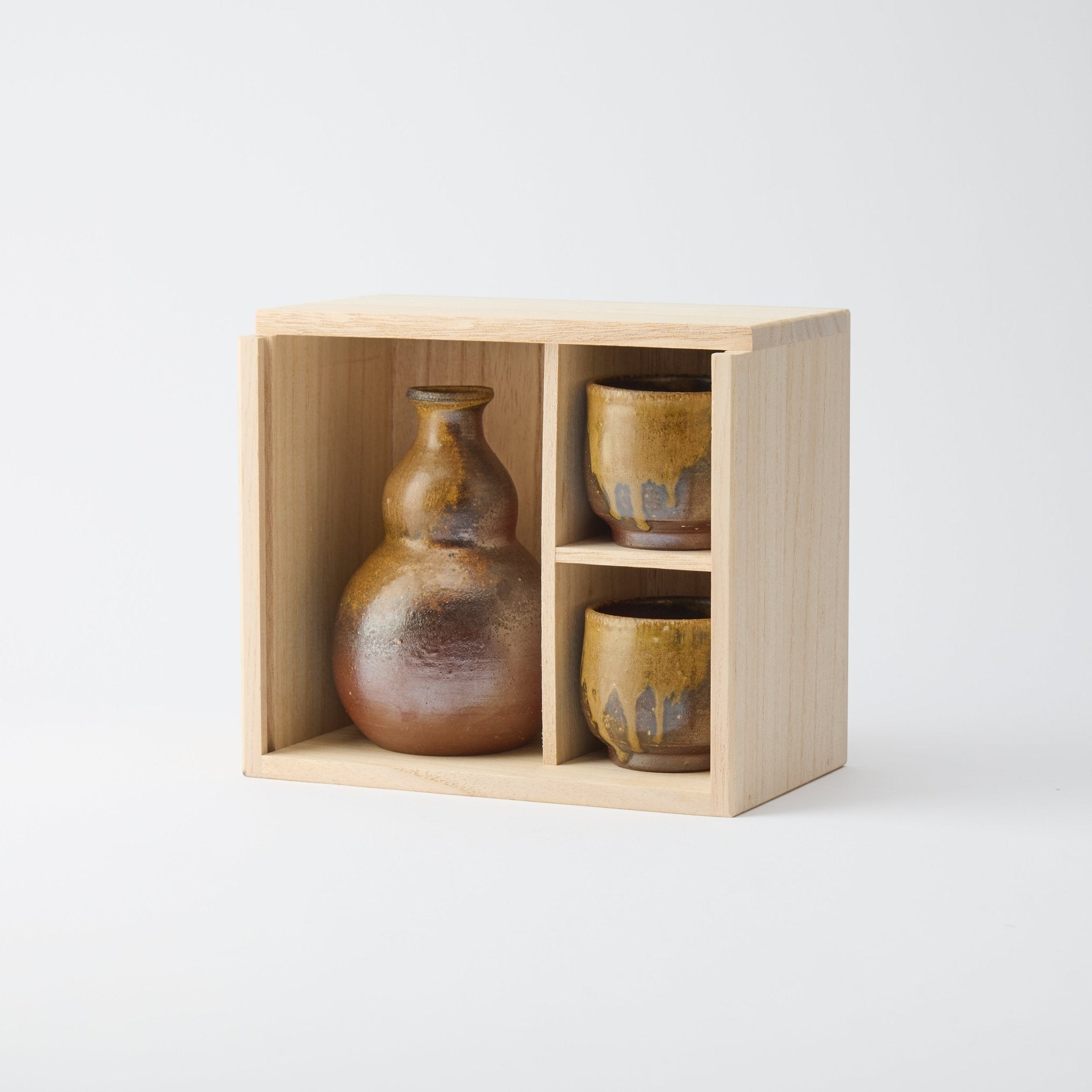 Hozan Kiln Goma Gourd‐shaped Bizen Ware Sake Set - MUSUBI KILN - Quality Japanese Tableware and Gift