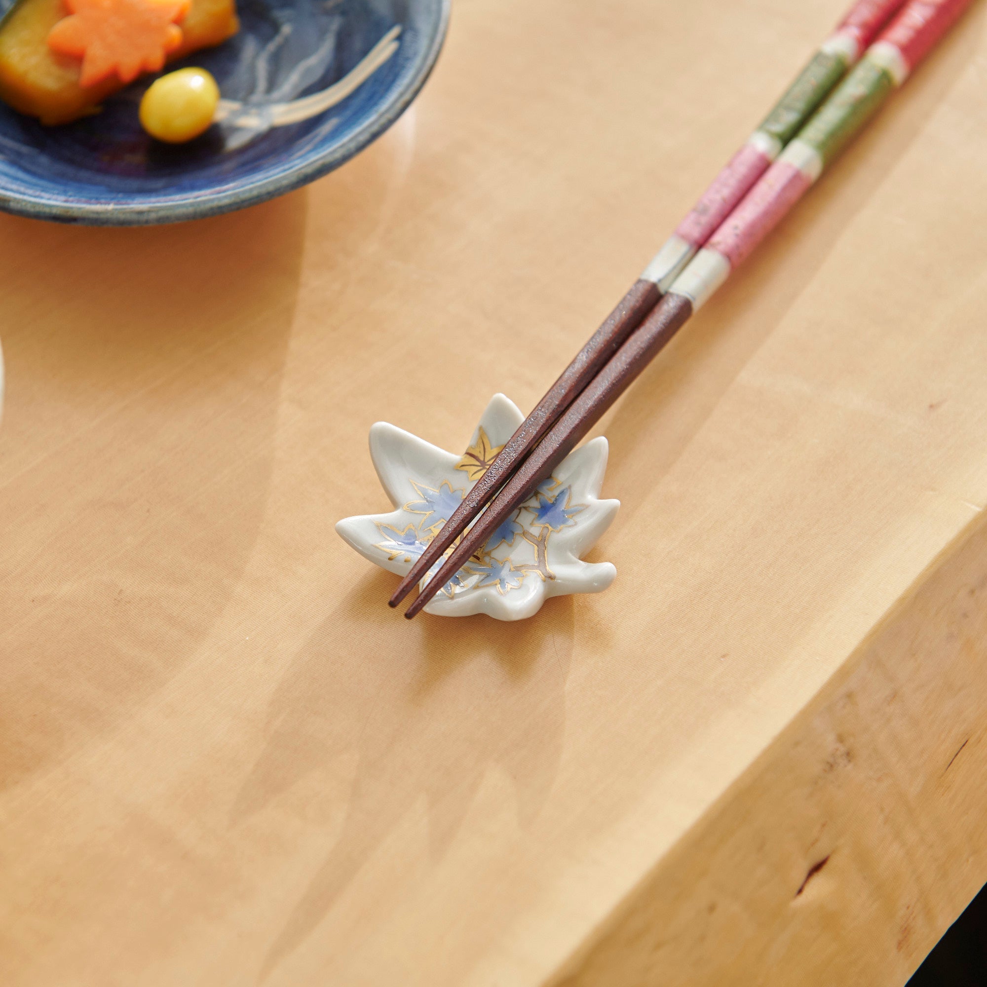 Hozan Kiln Kinsai Autumn Leaves Kyo Ware Chopstick Rest Set - MUSUBI KILN - Quality Japanese Tableware and Gift
