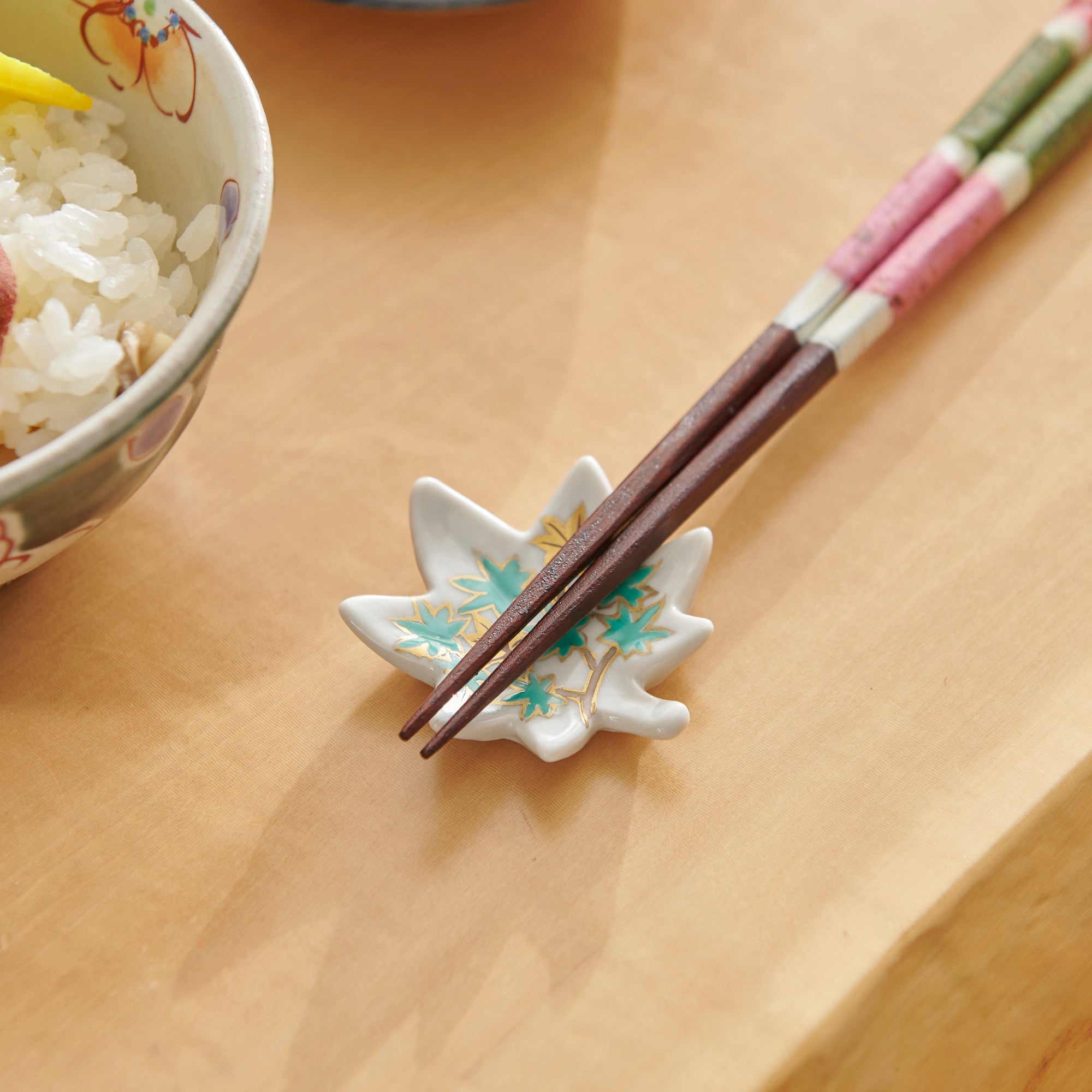 Hozan Kiln Kinsai Autumn Leaves Kyo Ware Chopstick Rest Set - MUSUBI KILN - Quality Japanese Tableware and Gift