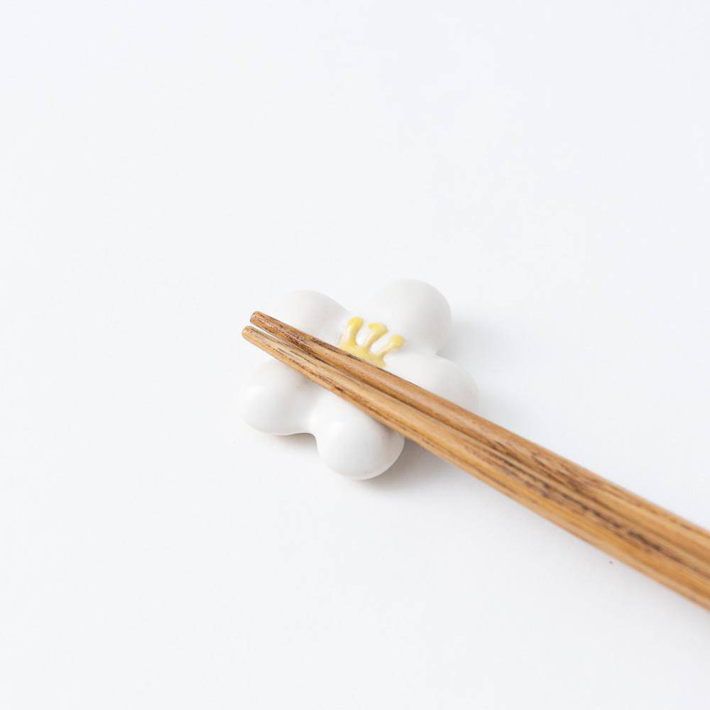 Ihoshiro Kiln Plum Mino Ware Chopstick Rest - MUSUBI KILN - Quality Japanese Tableware and Gift