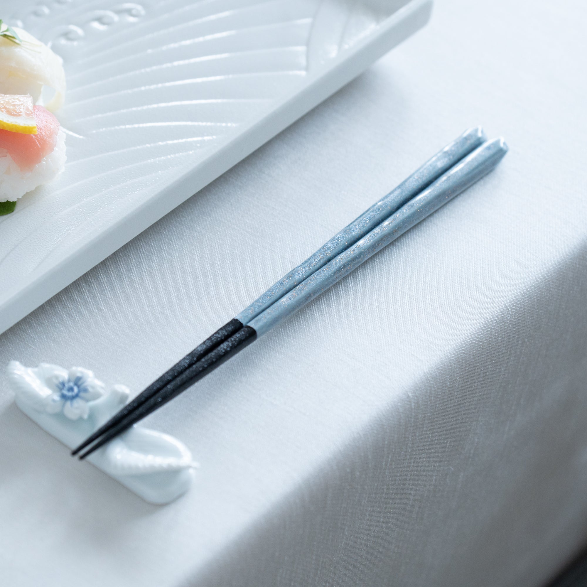 Issou Aurora Wakasa Lacquer Chopsticks 21cm/8.3in or 23cm/9in - MUSUBI KILN - Quality Japanese Tableware and Gift