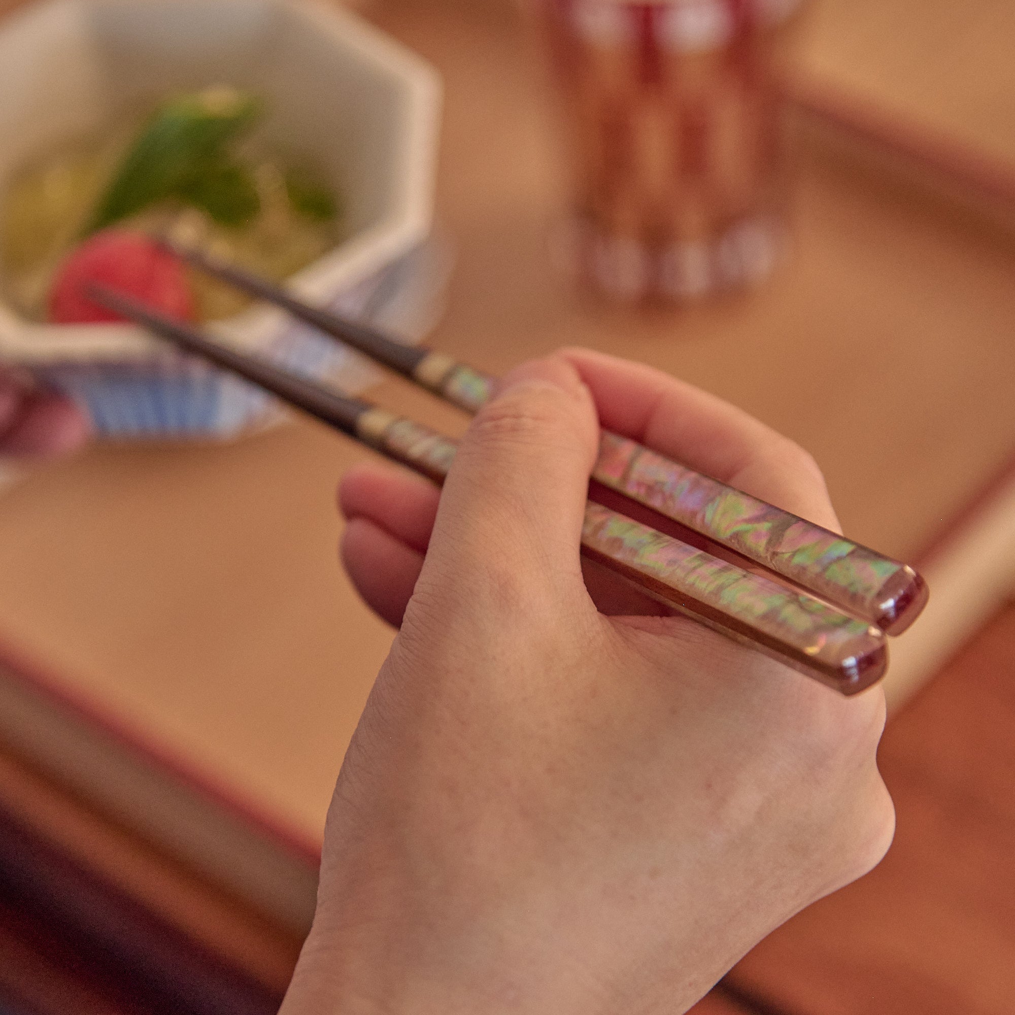 Issou Miyabi - gai Wakasa Lacquer Chopsticks 23 cm/9 in or 21 cm/8.2 in - MUSUBI KILN - Quality Japanese Tableware and Gift