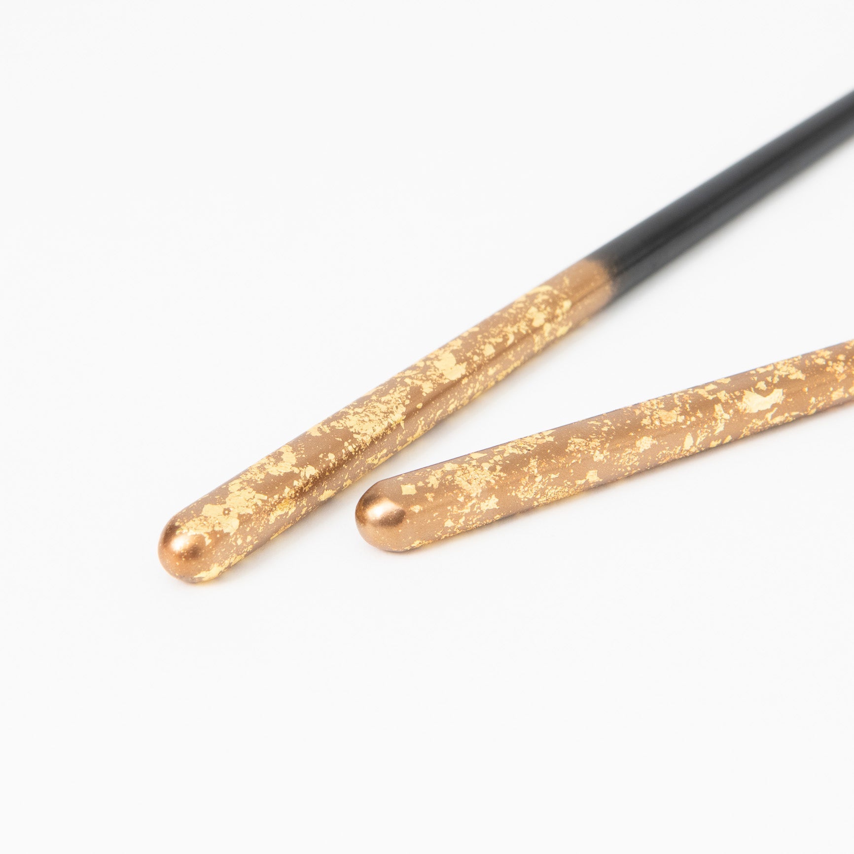 Issou Zuiun Maki - e Wakasa Lacquer Chopsticks 20.5 cm/8.1 in or 23 cm/9 in - MUSUBI KILN - Quality Japanese Tableware and Gift