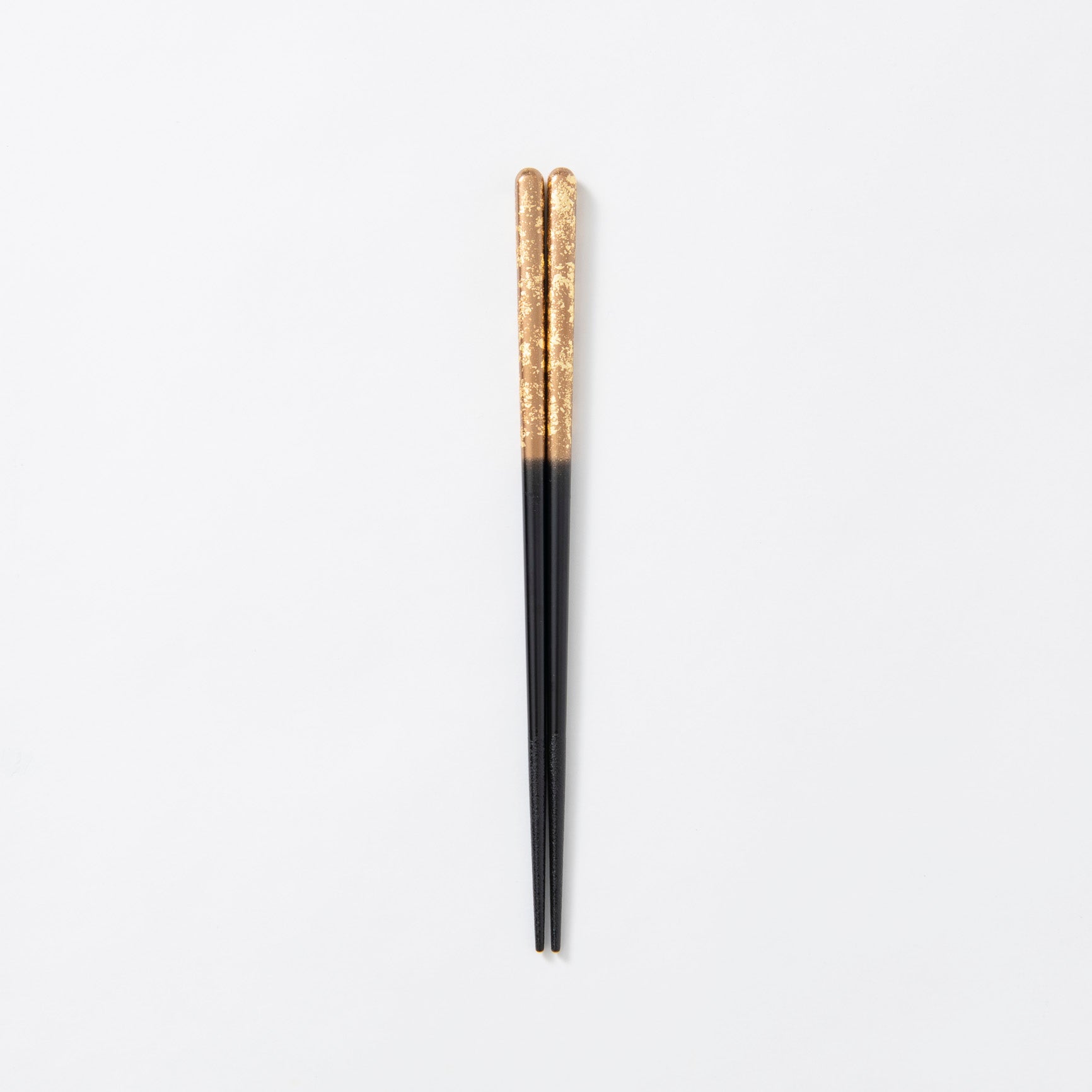 Issou Zuiun Maki - e Wakasa Lacquer Chopsticks 20.5 cm/8.1 in or 23 cm/9 in - MUSUBI KILN - Quality Japanese Tableware and Gift