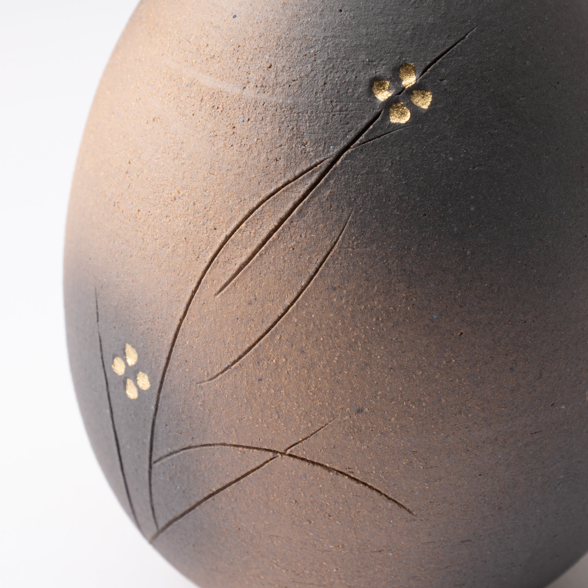 Jujube Flower Pattern Shigaraki Ware Flower Vase - MUSUBI KILN - Quality Japanese Tableware and Gift