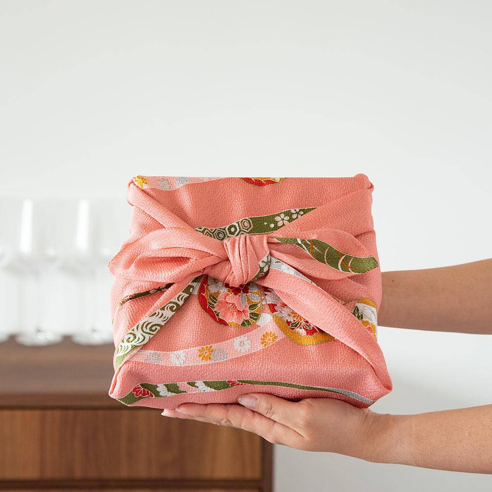 Kai - Awase Rayon Chirimen Furoshiki Wrapping Cloth 27in - MUSUBI KILN - Quality Japanese Tableware and Gift