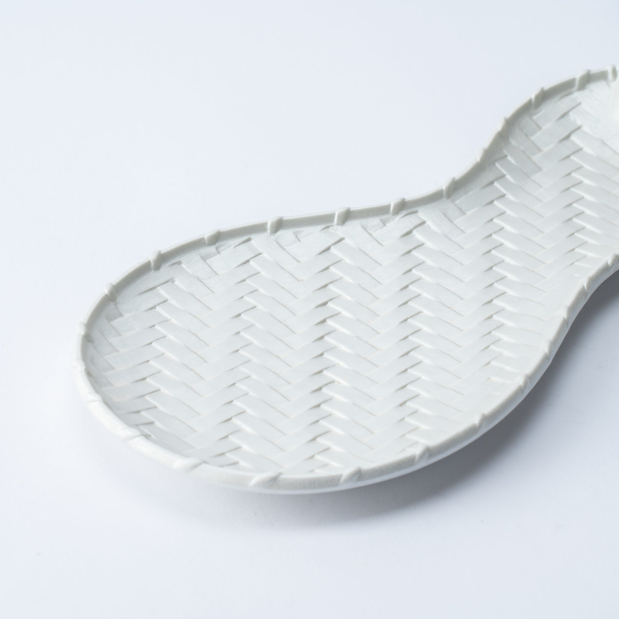 Kaizan Kiln Silver Gourd Arita Plate - MUSUBI KILN - Quality Japanese Tableware and Gift