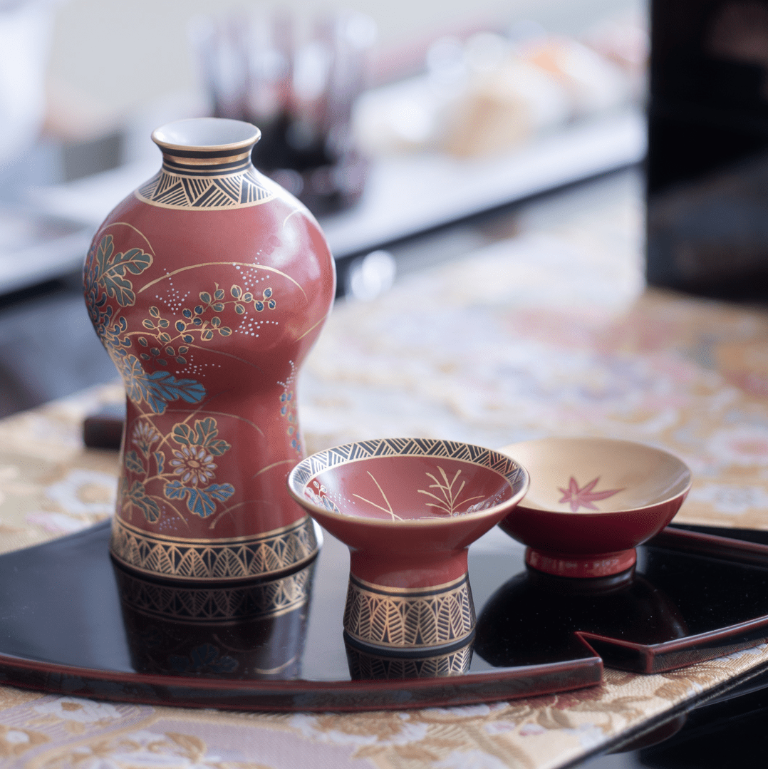Kinzan Kiln Shugu Kinsai Chrysanthemum Gourd Sake Carafe - MUSUBI KILN - Quality Japanese Tableware and Gift