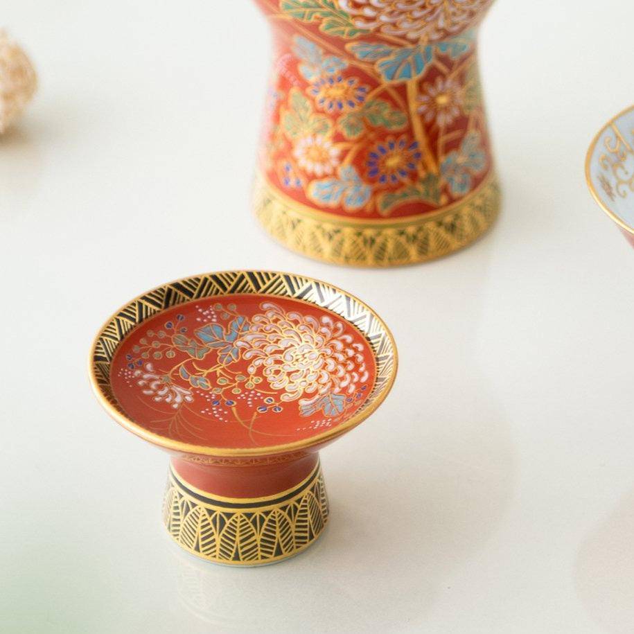 Kinzan Kiln Shugu Kinsai Chrysanthemum Sakazuki High Stand Flat Sake Cup - MUSUBI KILN - Quality Japanese Tableware and Gift