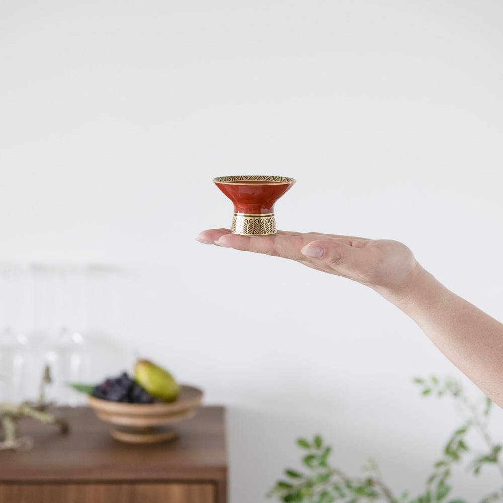 Kinzan Kiln Shugu Kinsai Chrysanthemum Sakazuki High Stand Flat Sake Cup - MUSUBI KILN - Quality Japanese Tableware and Gift