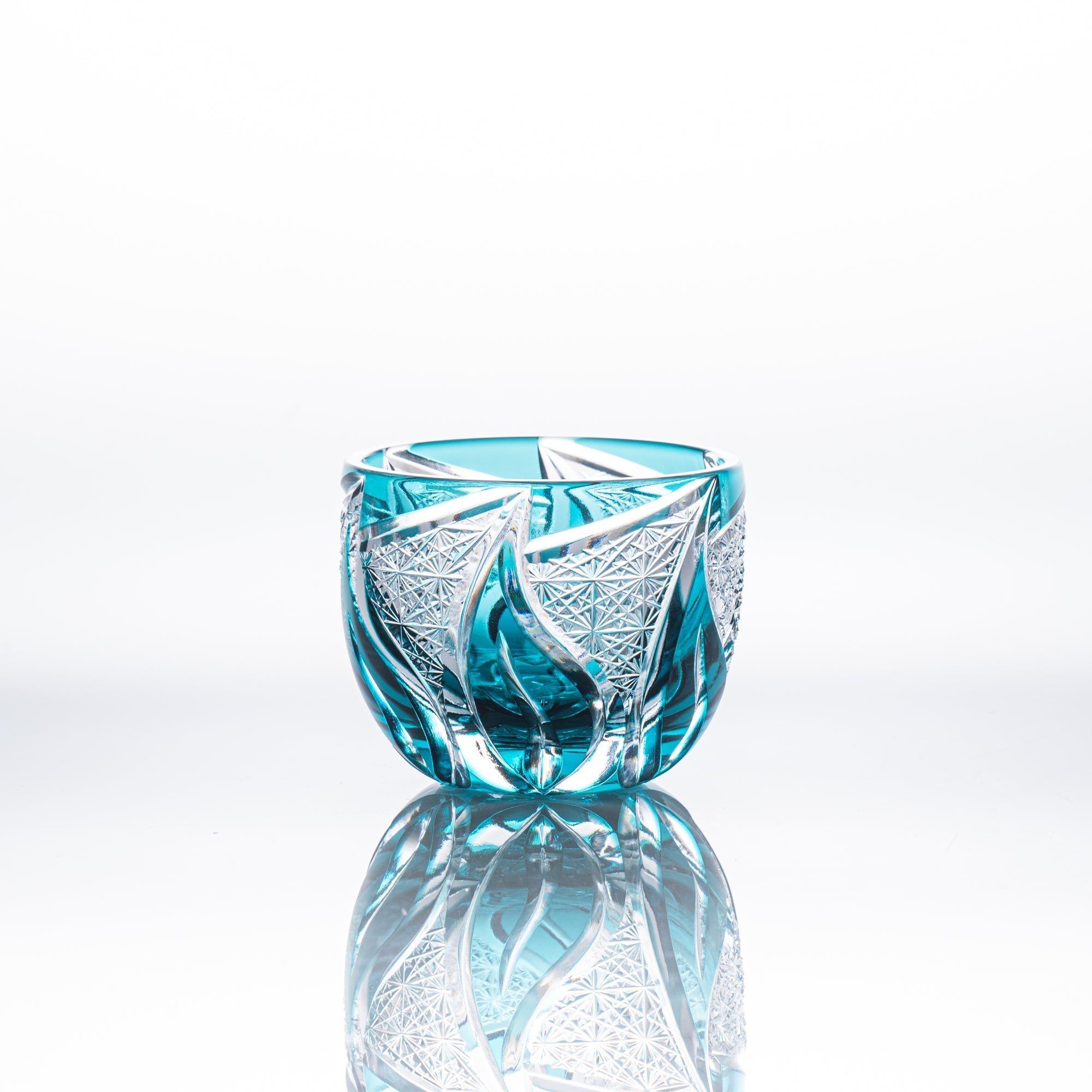 Kiyohide Glass Green Flame Edo Kiriko Cut Glass Guinomi Sake Cup - MUSUBI KILN - Quality Japanese Tableware and Gift